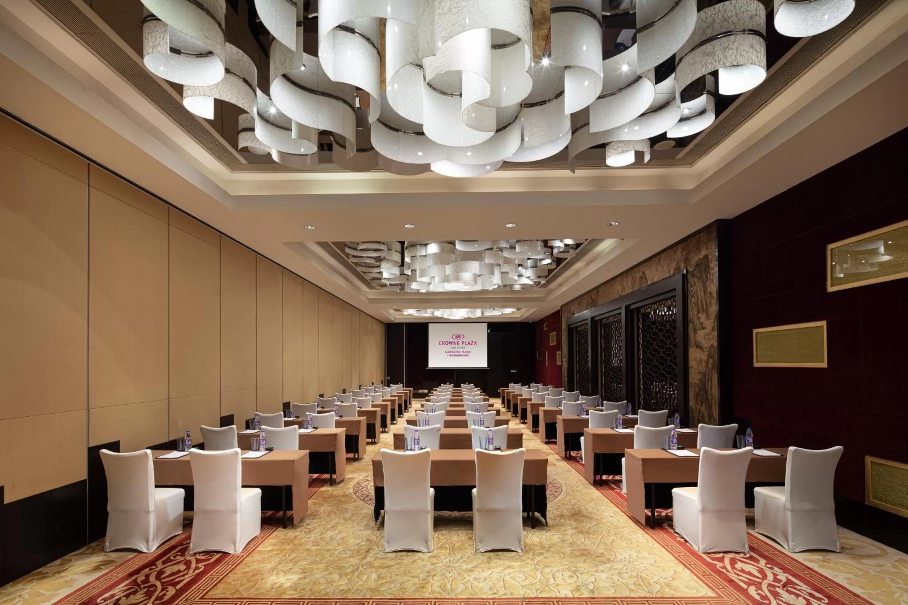 Banquet/Function facilities in Crowne Plaza Guangzhou Huadu by IHG - Free Shuttle bus between hotel to Exhibition Center During Canton Fair