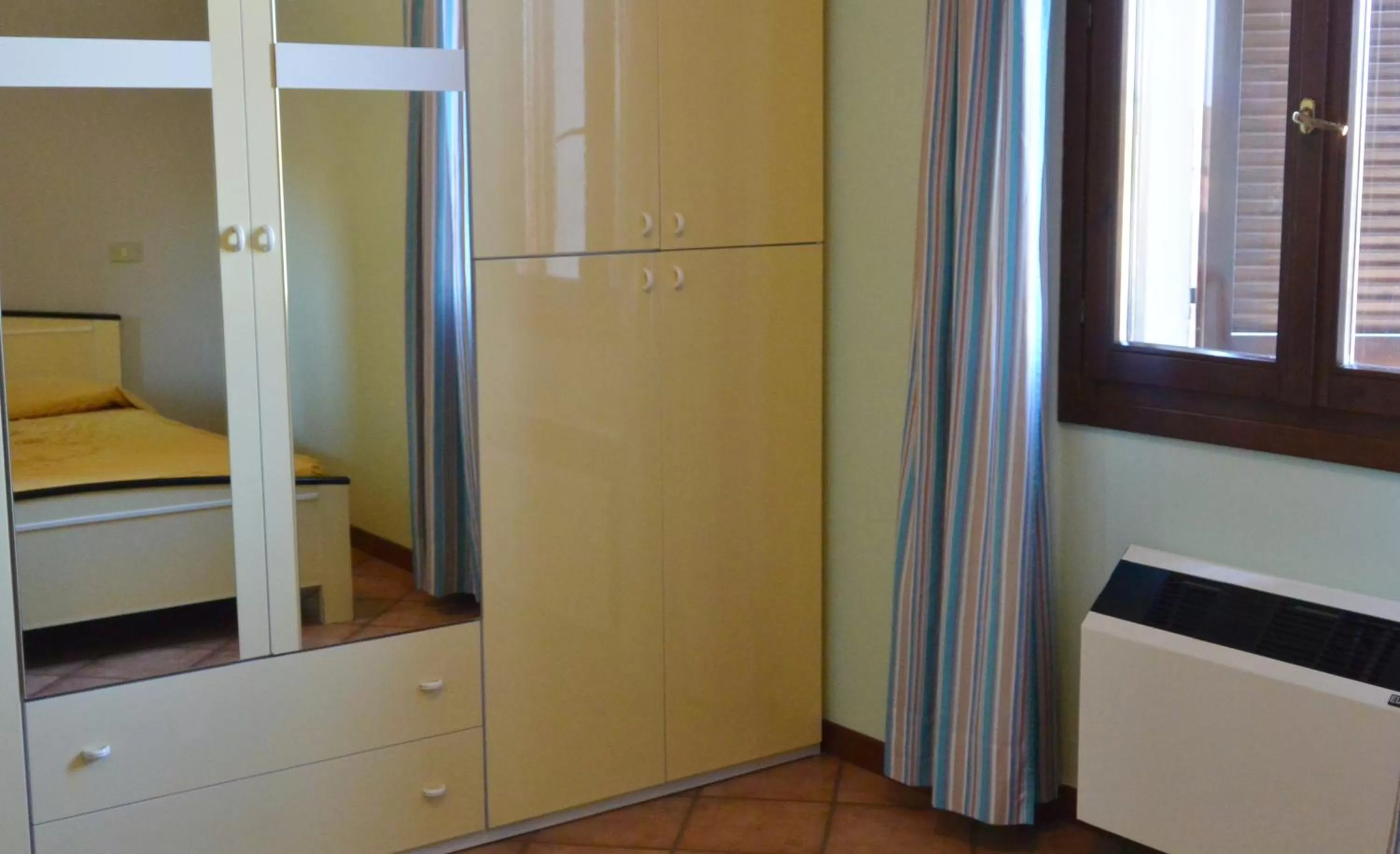 Bed in Albergo Escondido