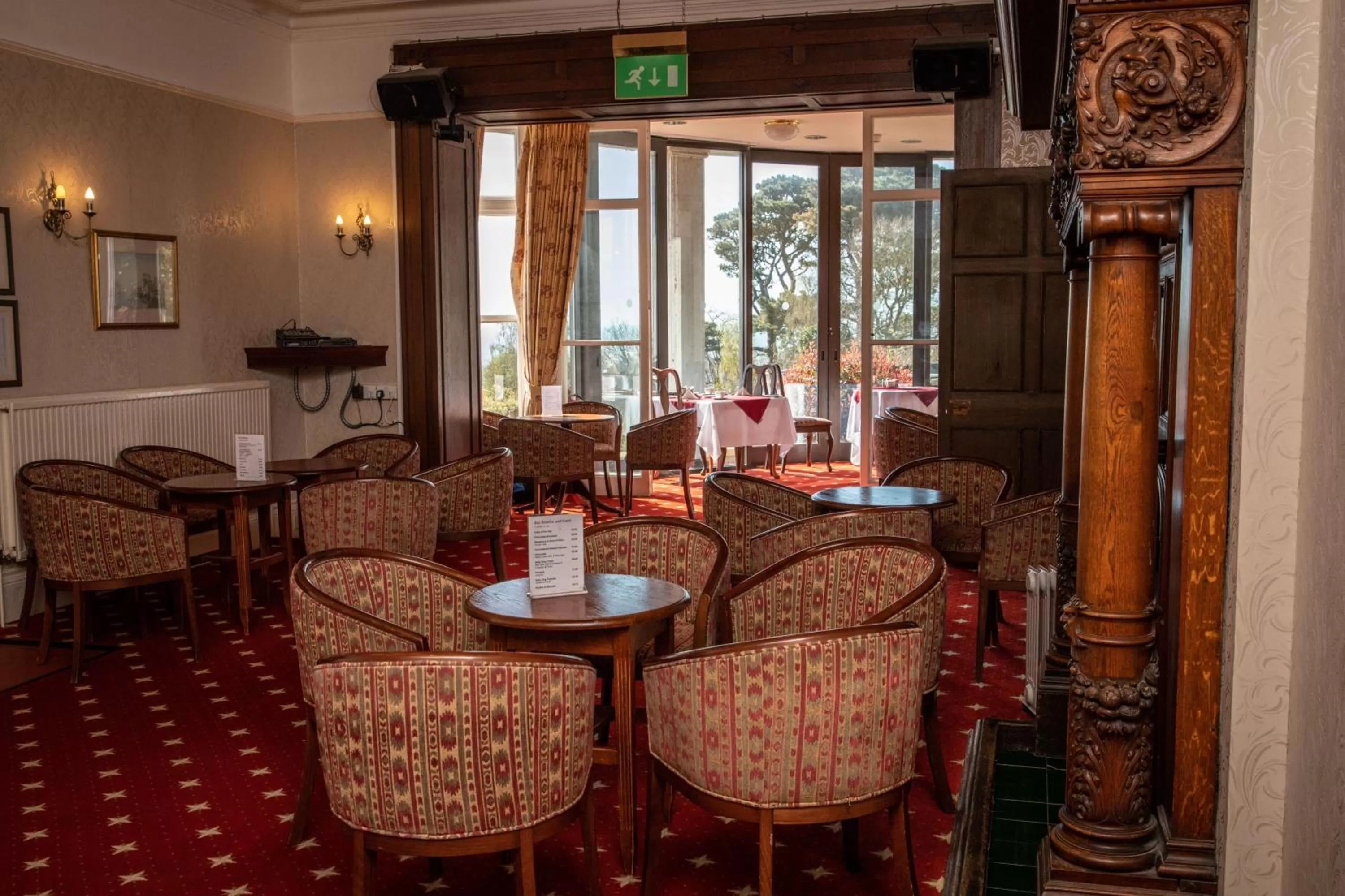 Lounge or bar in Cliffden Hotel