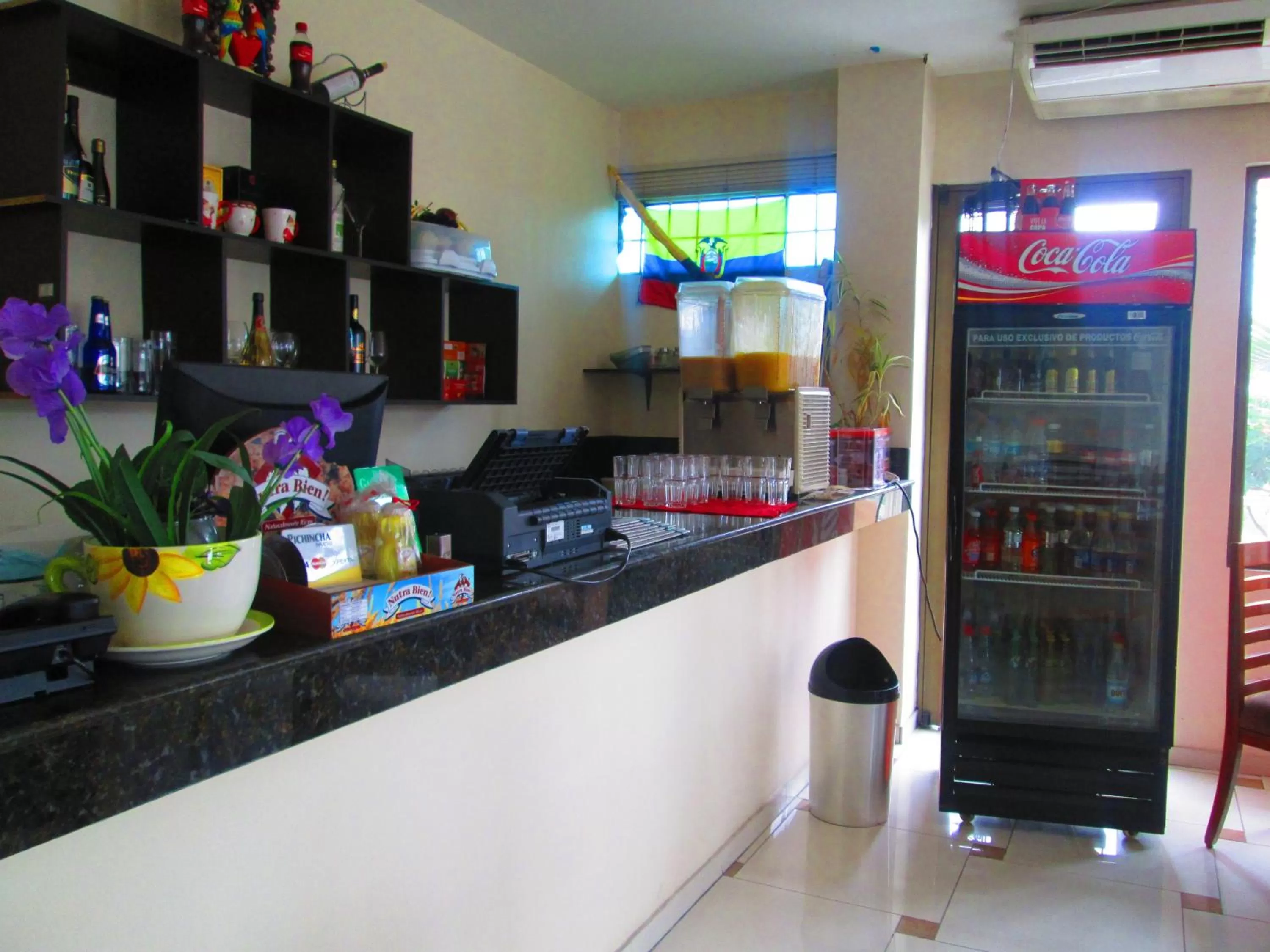 Meals in Hotel Garzota Inn