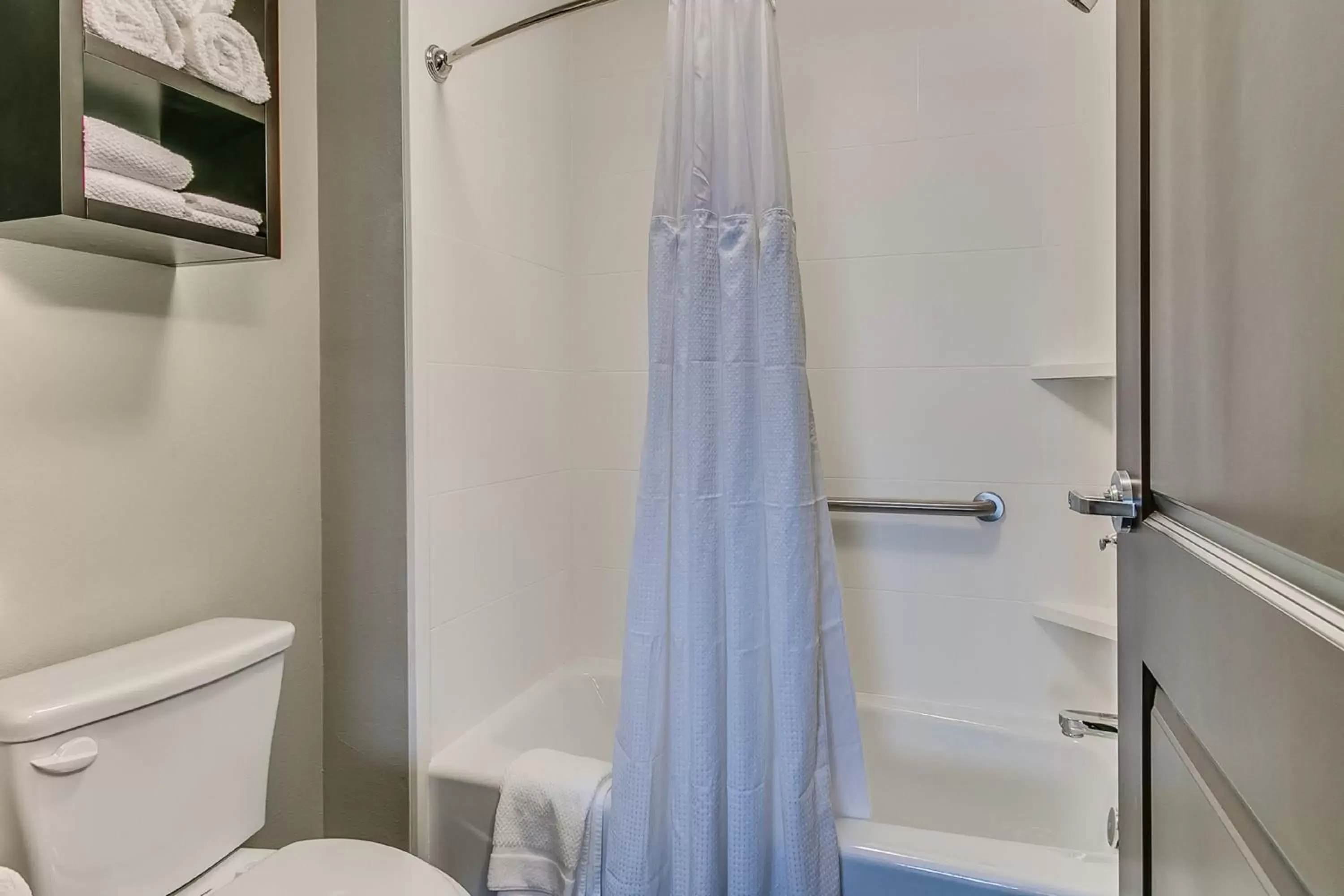 One-Bedroom King Suite - Hearing Access in Staybridge Suites Lubbock South, an IHG Hotel One-Bedroom King Suite - Hearing Access in Staybridge Suites Lubbock South, an IHG Hotel