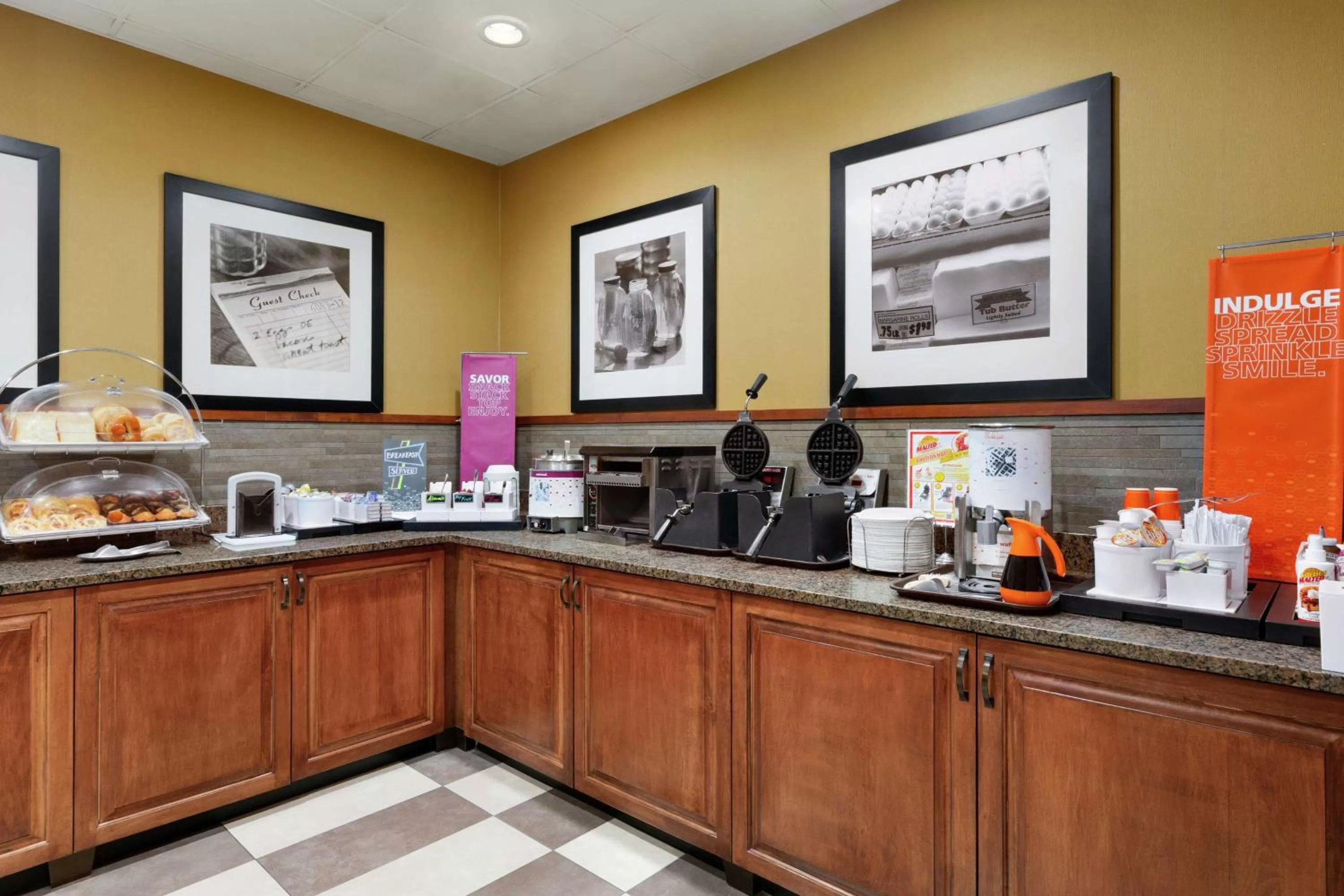 Breakfast in Hampton Inn & Suites Dallas-Mesquite