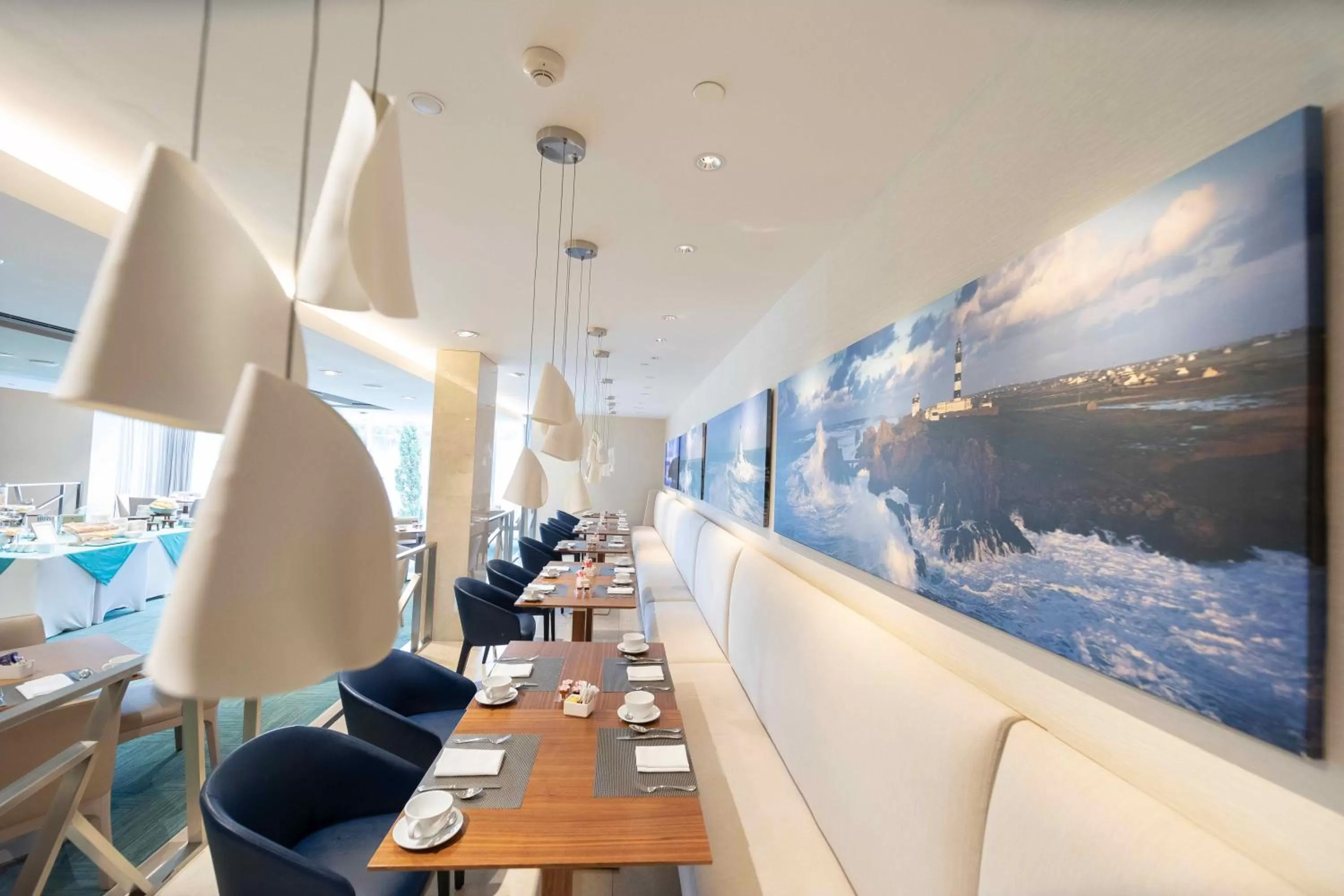 Restaurant/places to eat in The Grand Hotel