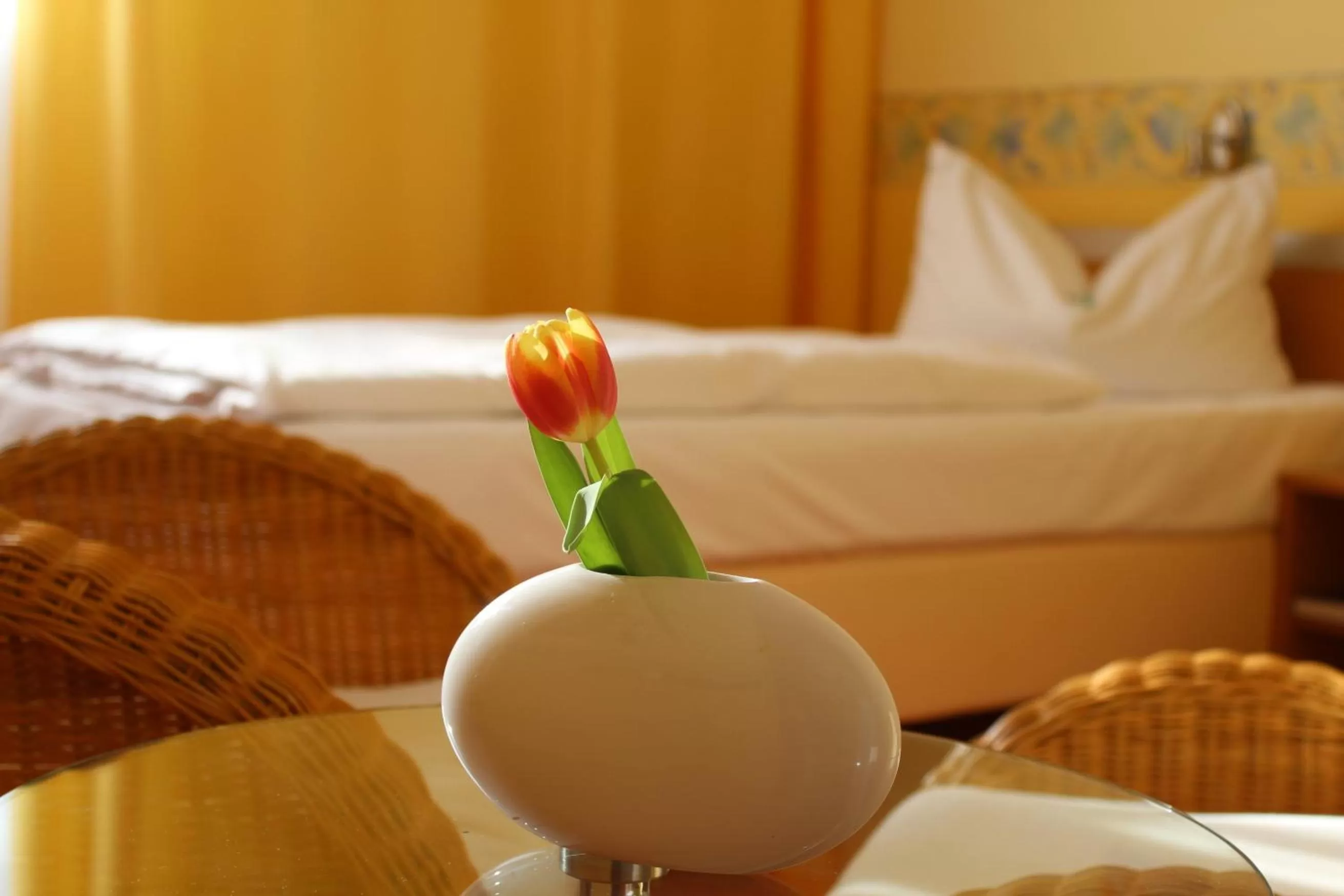 Photo of the whole room, Bed in Parkhotel Klüschenberg