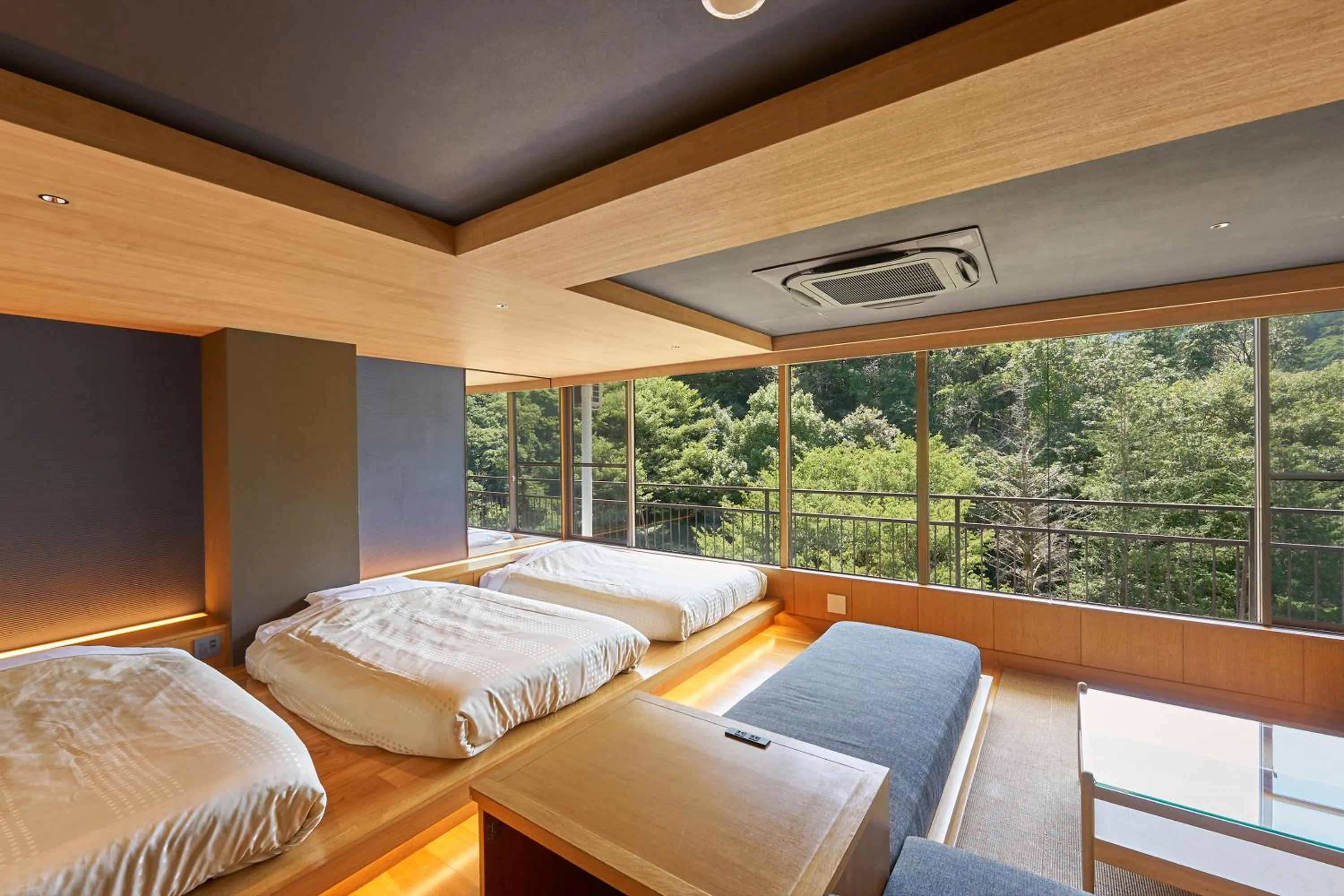 Bed in Hakone Yumoto Hotel