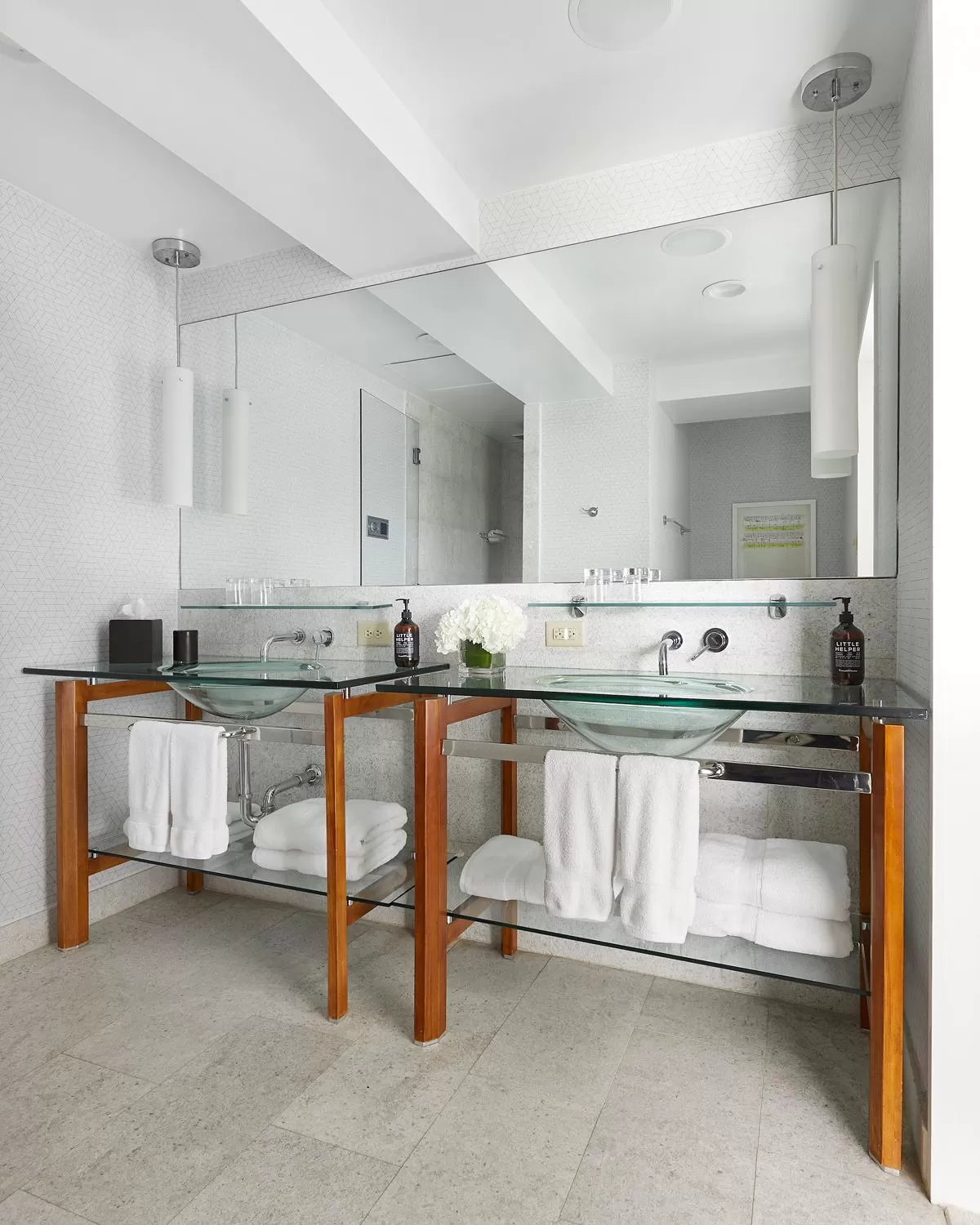 Bathroom in Hutton Hotel