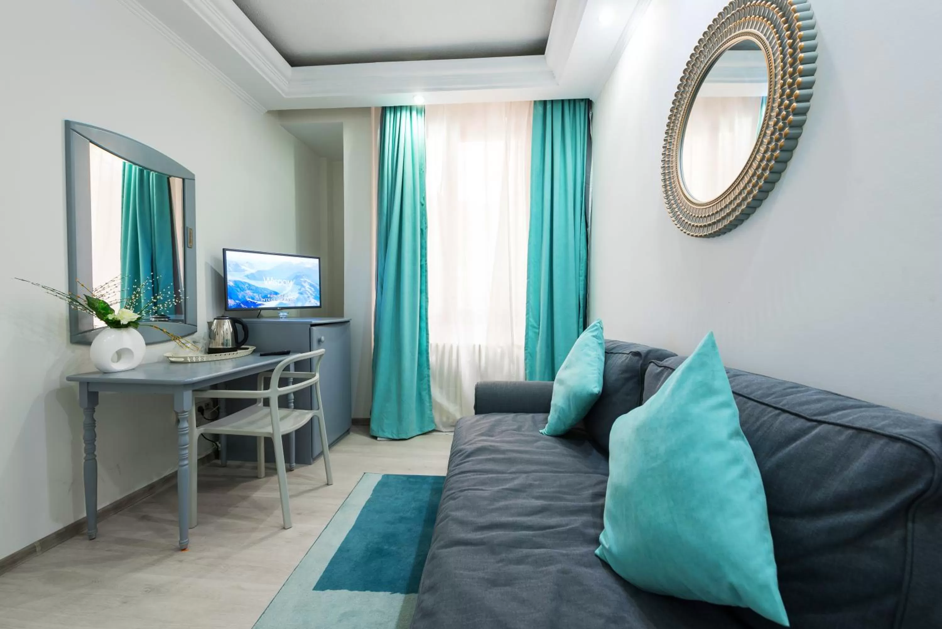 Relax Comfort Suites Hotel