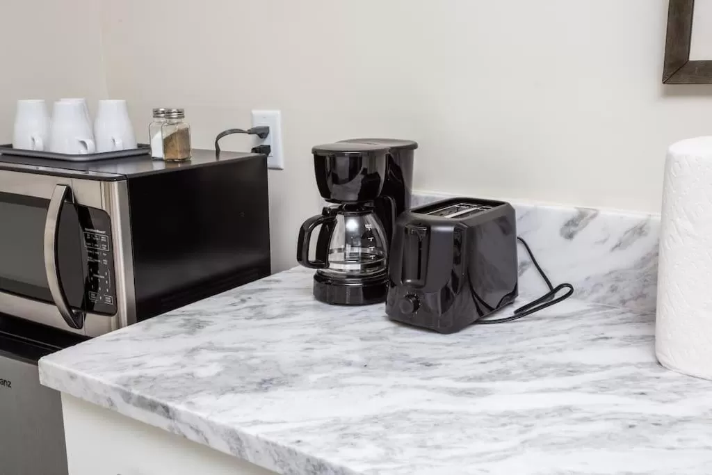 Coffee/Tea Facilities in Next to San Diego Downtown - Cali King Size Studio