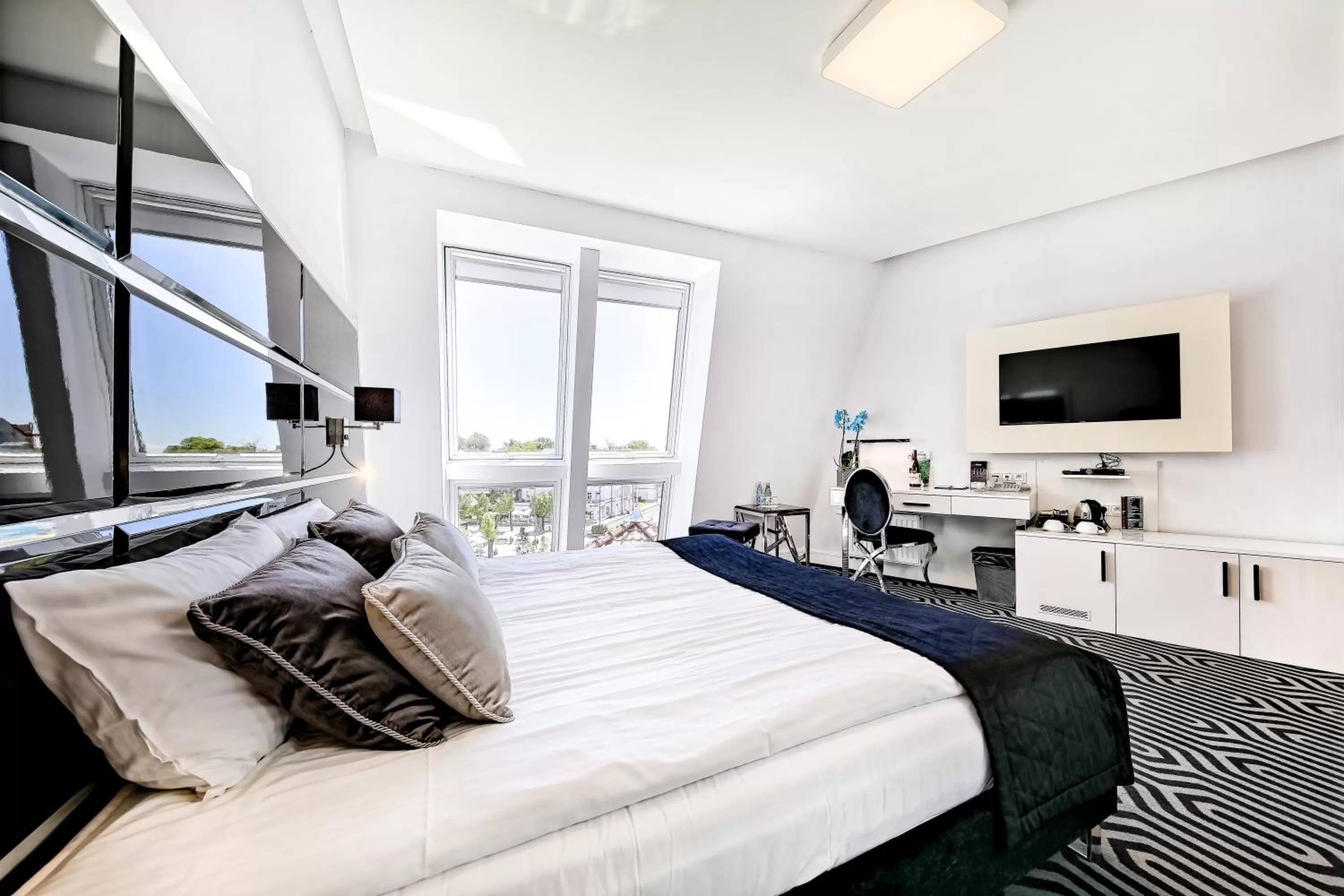 Bed in Bayjonn Boutique Hotel