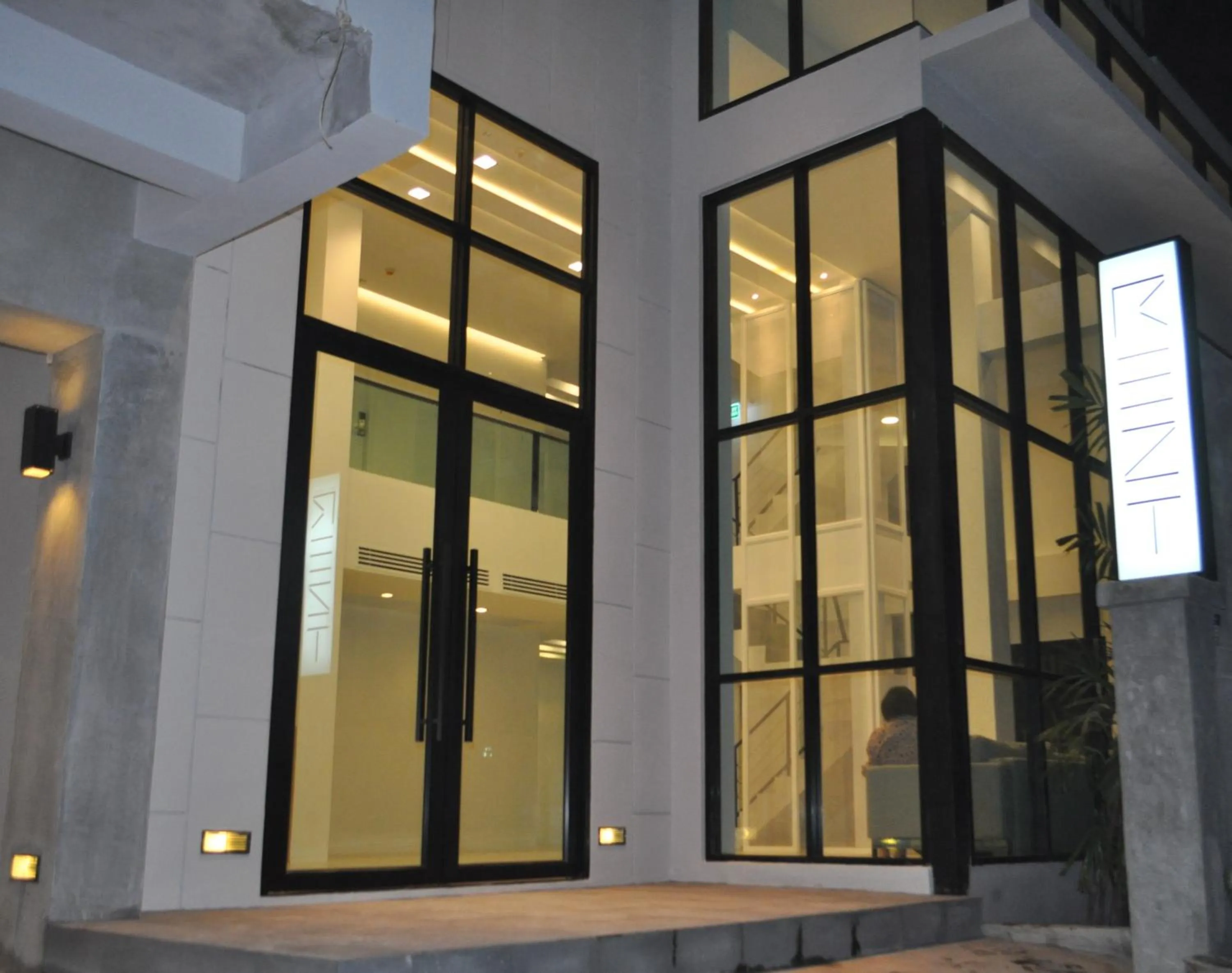 Property building in Rezt Bangkok