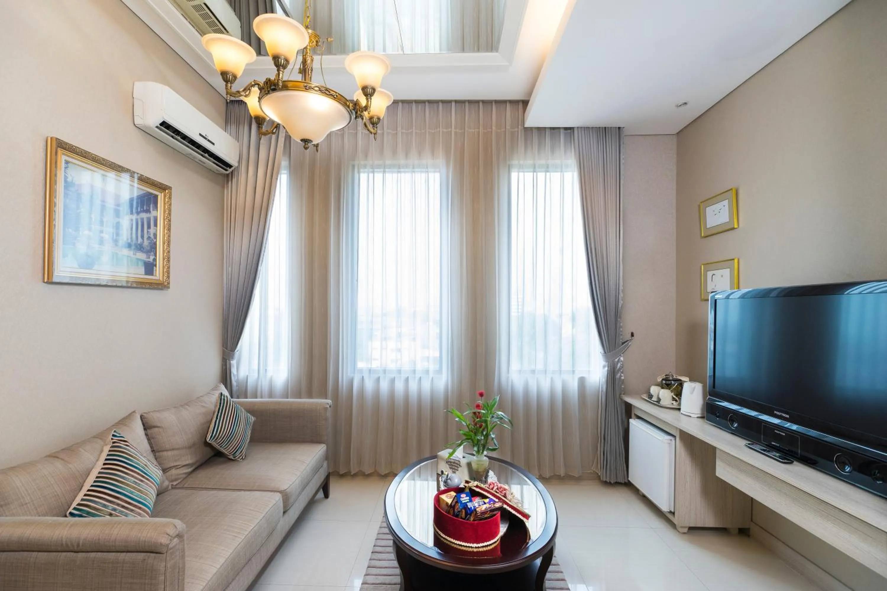 Living room in Royal City Hotel Jakarta