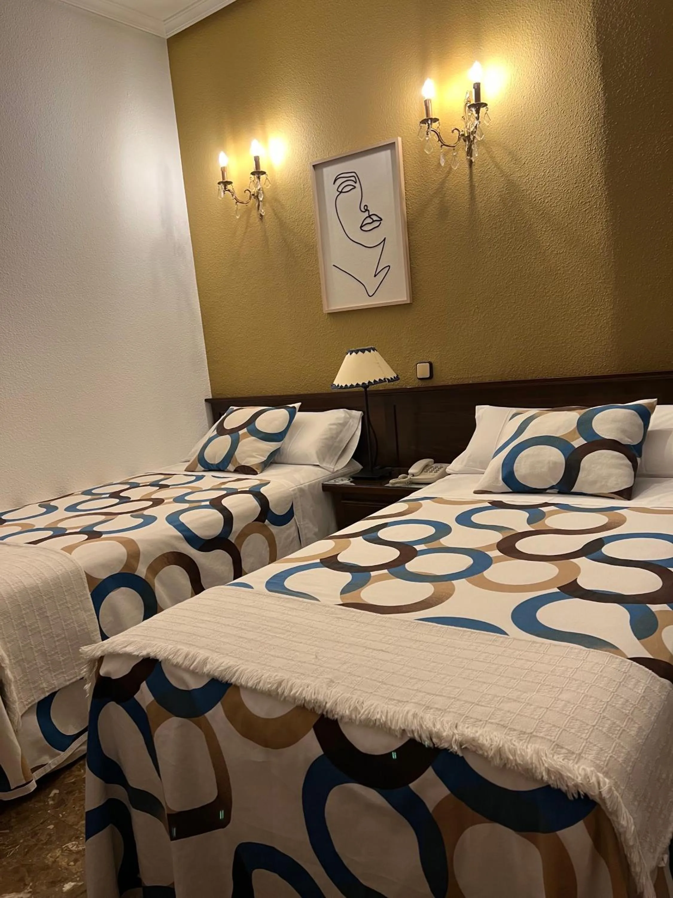 Photo of the whole room, Bed in Hostal Sonsoles Madrid-Centro