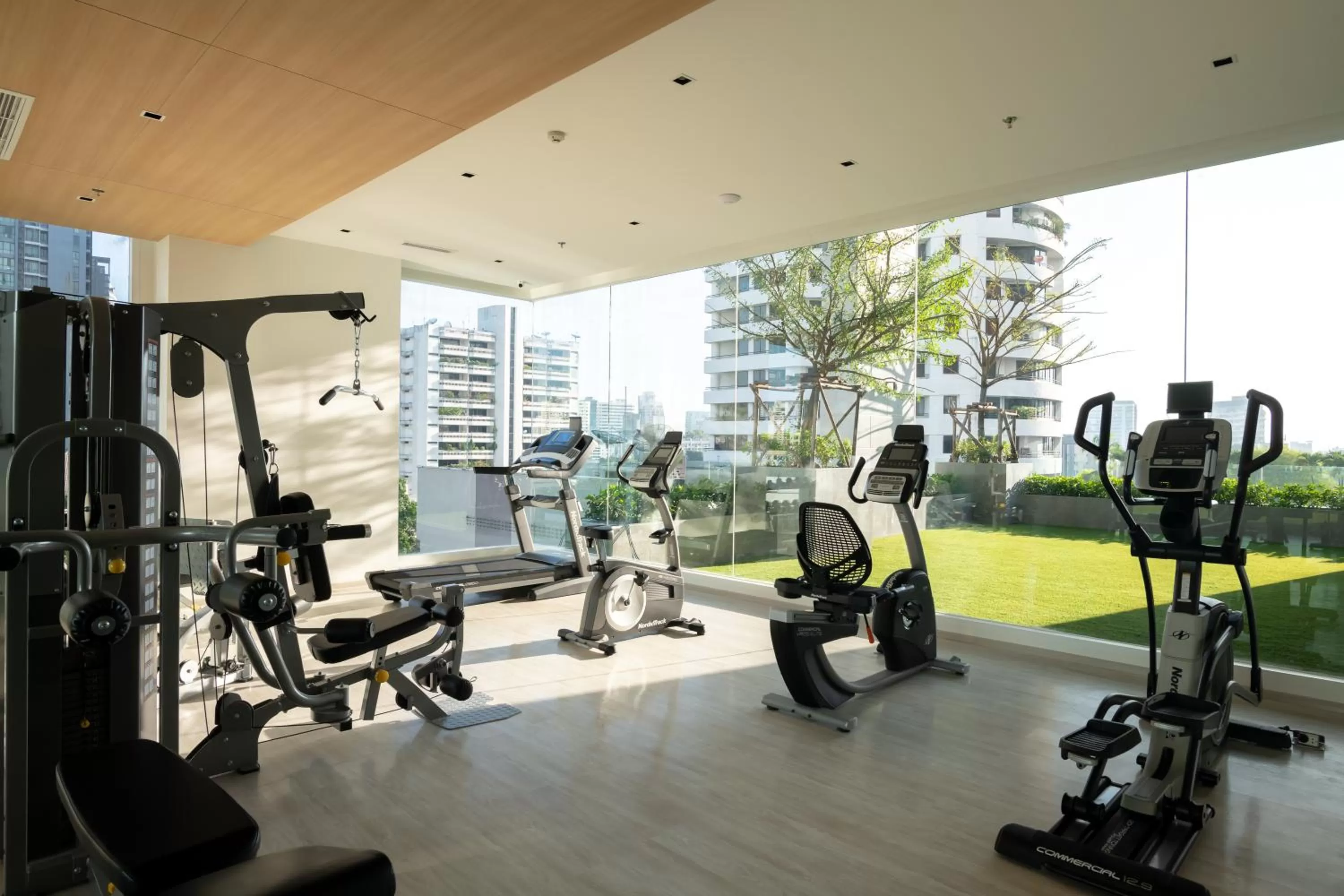Fitness centre/facilities in Jasmine 59 Hotel