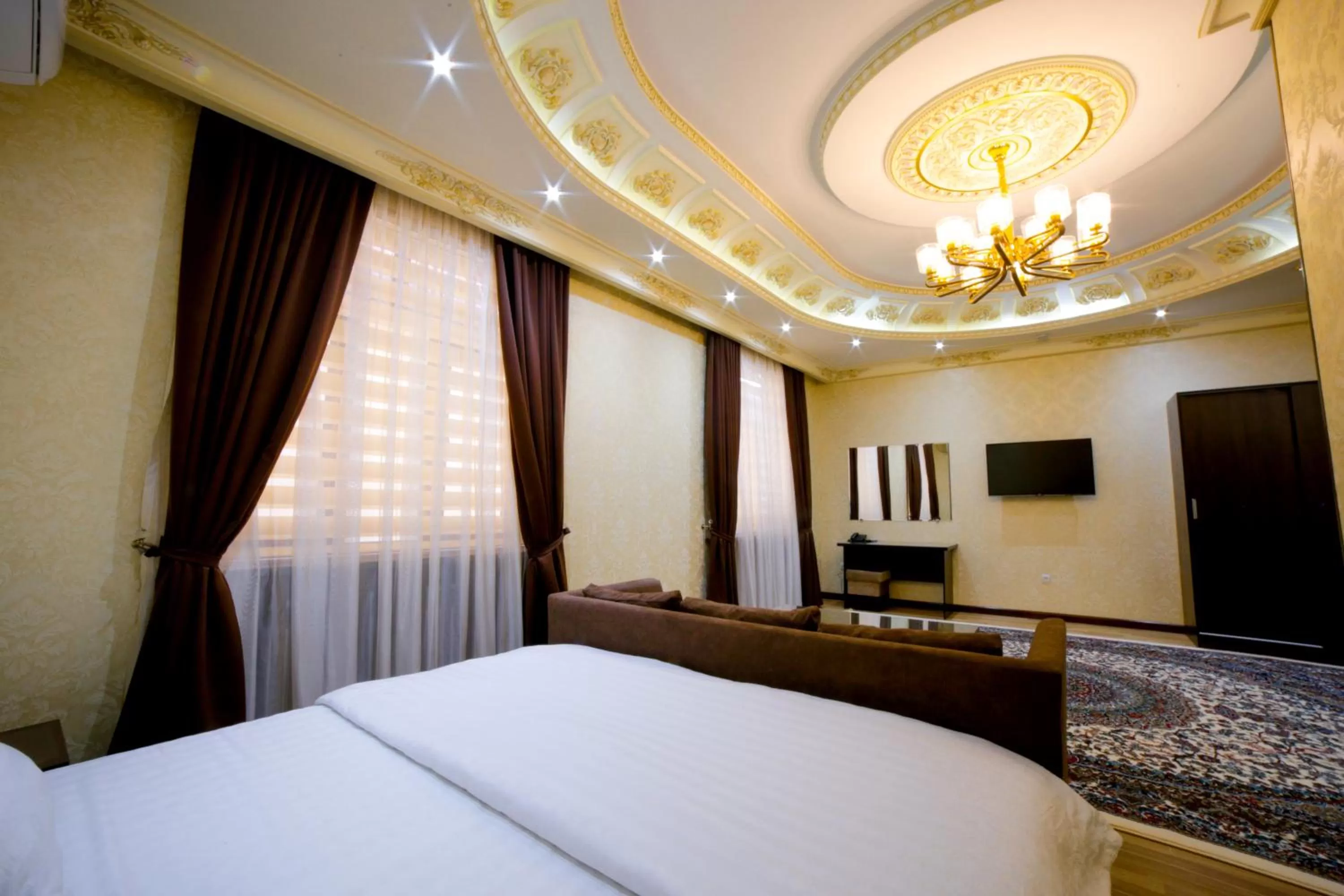 Bed in Alliance Hotel Tashkent