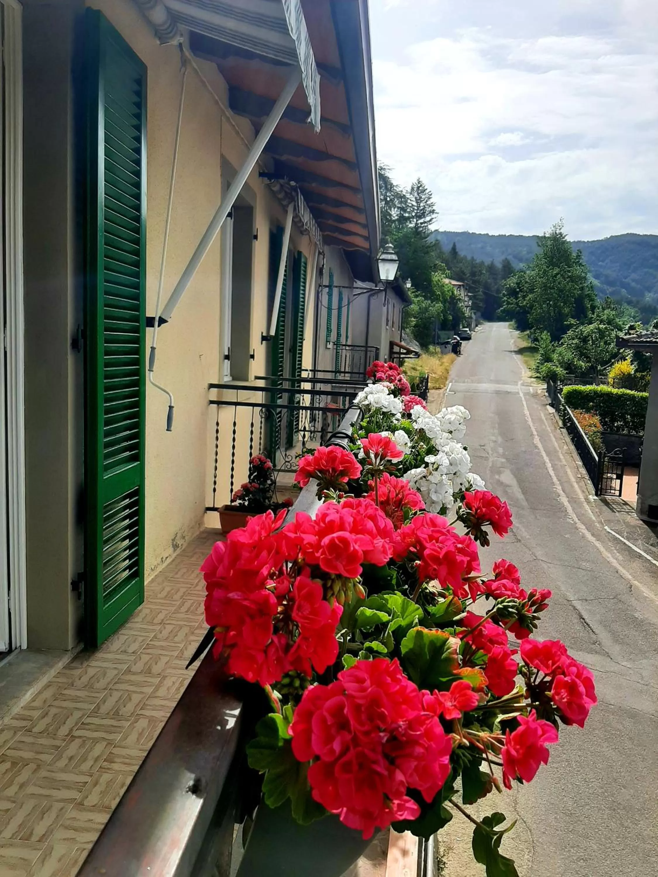 Facade/entrance, Balcony/Terrace in B&B degli Allori