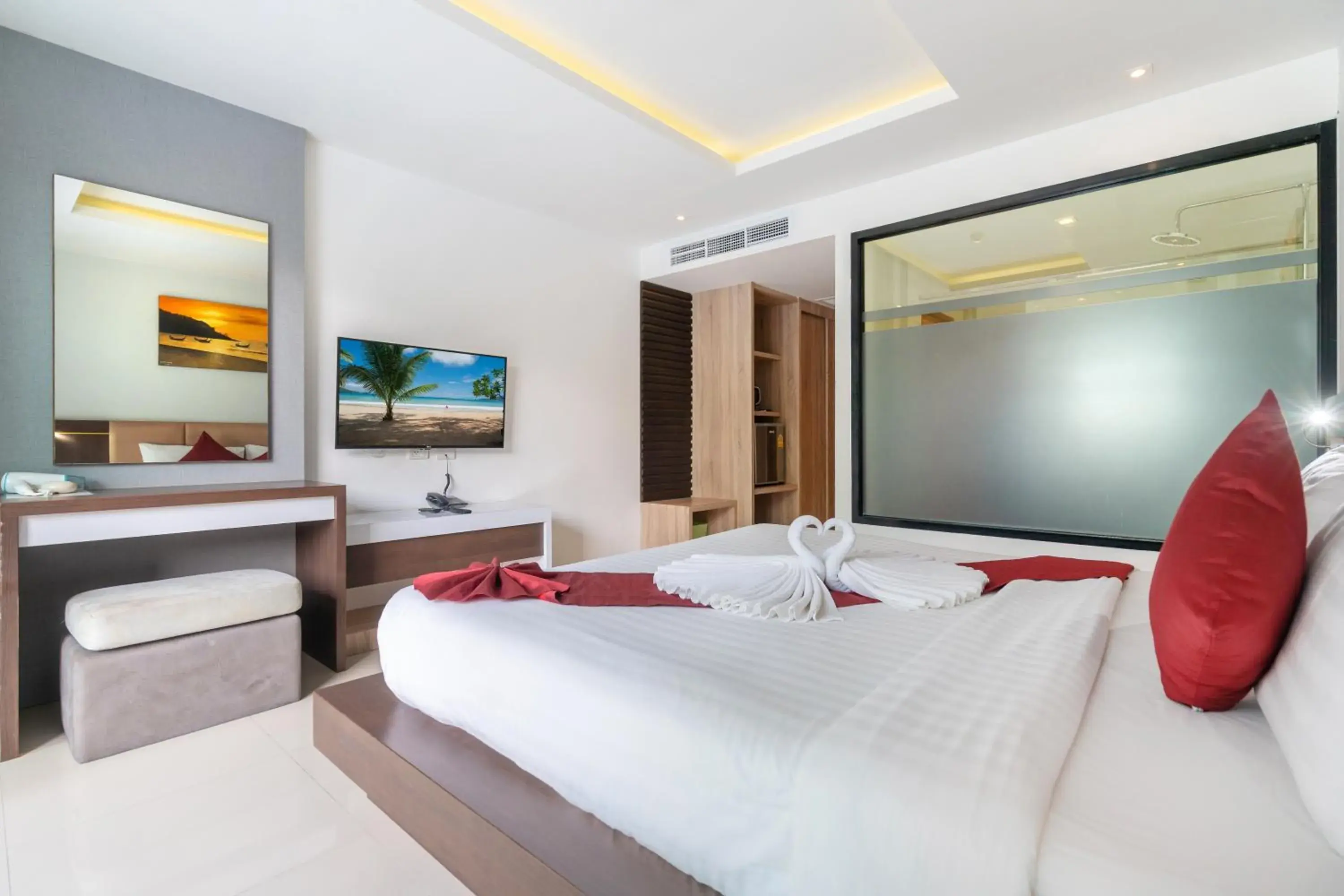 Deluxe Double Room with Balcony in Paripas Patong Resort - SHA Extra Plus Deluxe Double Room with Balcony in Paripas Patong Resort - SHA Extra Plus