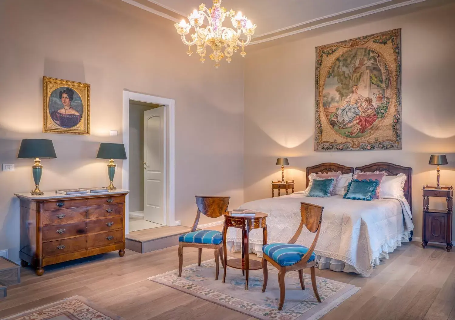 Deluxe Double or Twin Room in Palazzo Cavagna Sangiuliani Deluxe Double or Twin Room in Palazzo Cavagna Sangiuliani