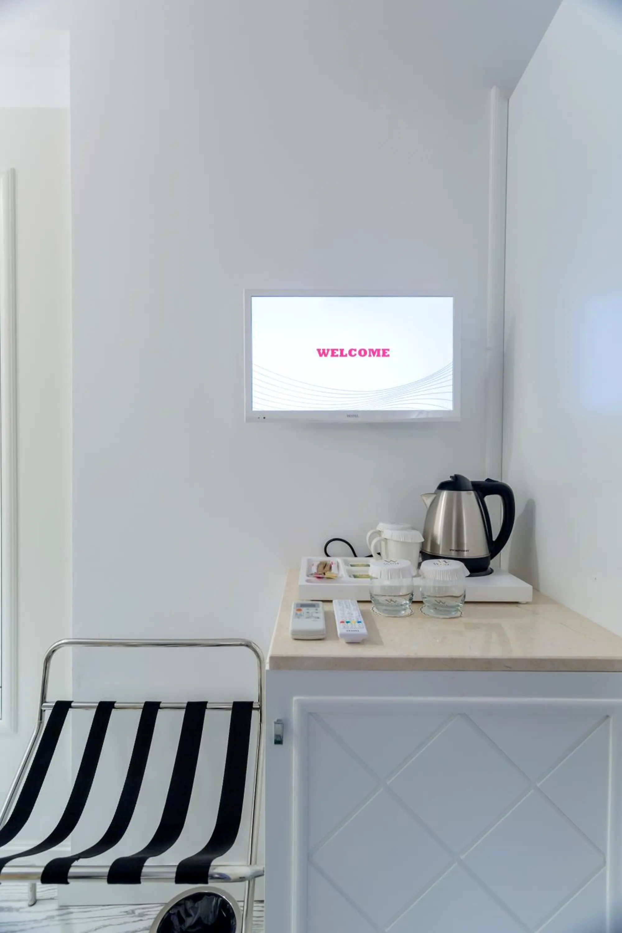 Coffee/tea facilities in Wise Hotel & Spa - Adults Only