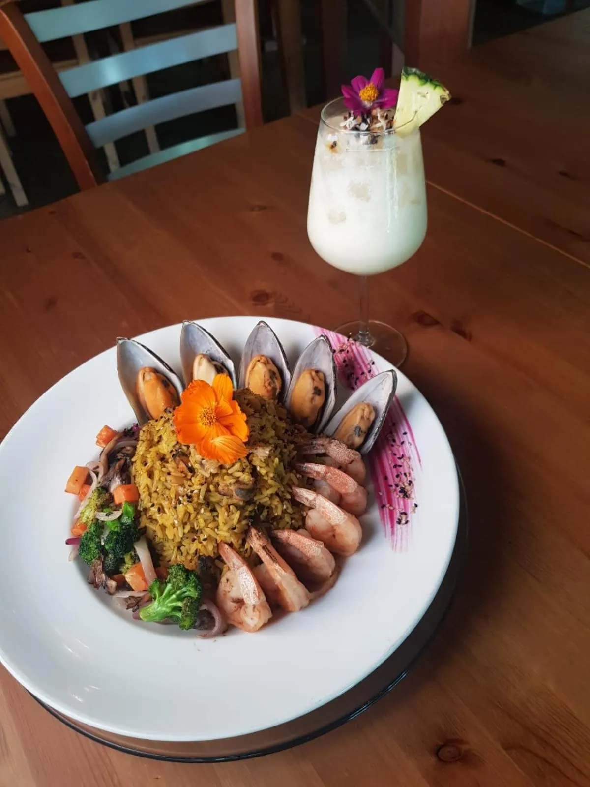 Restaurant/places to eat in Coral by the Sea