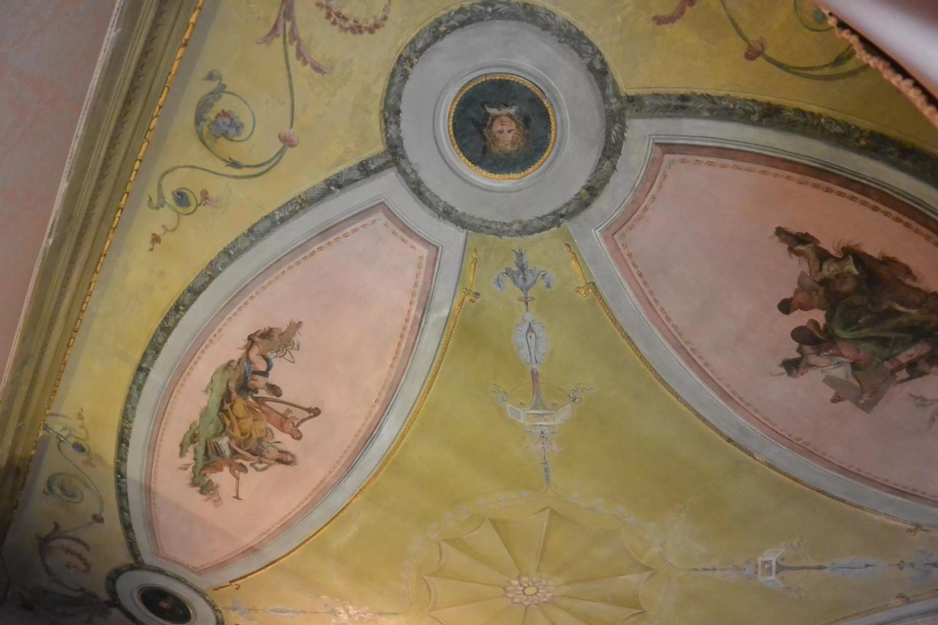 Decorative detail in Duodo Palace Hotel