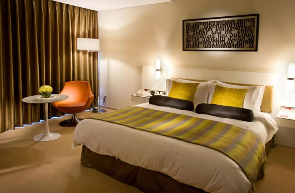 Bed in Ramada Plaza by Wyndham Suwon