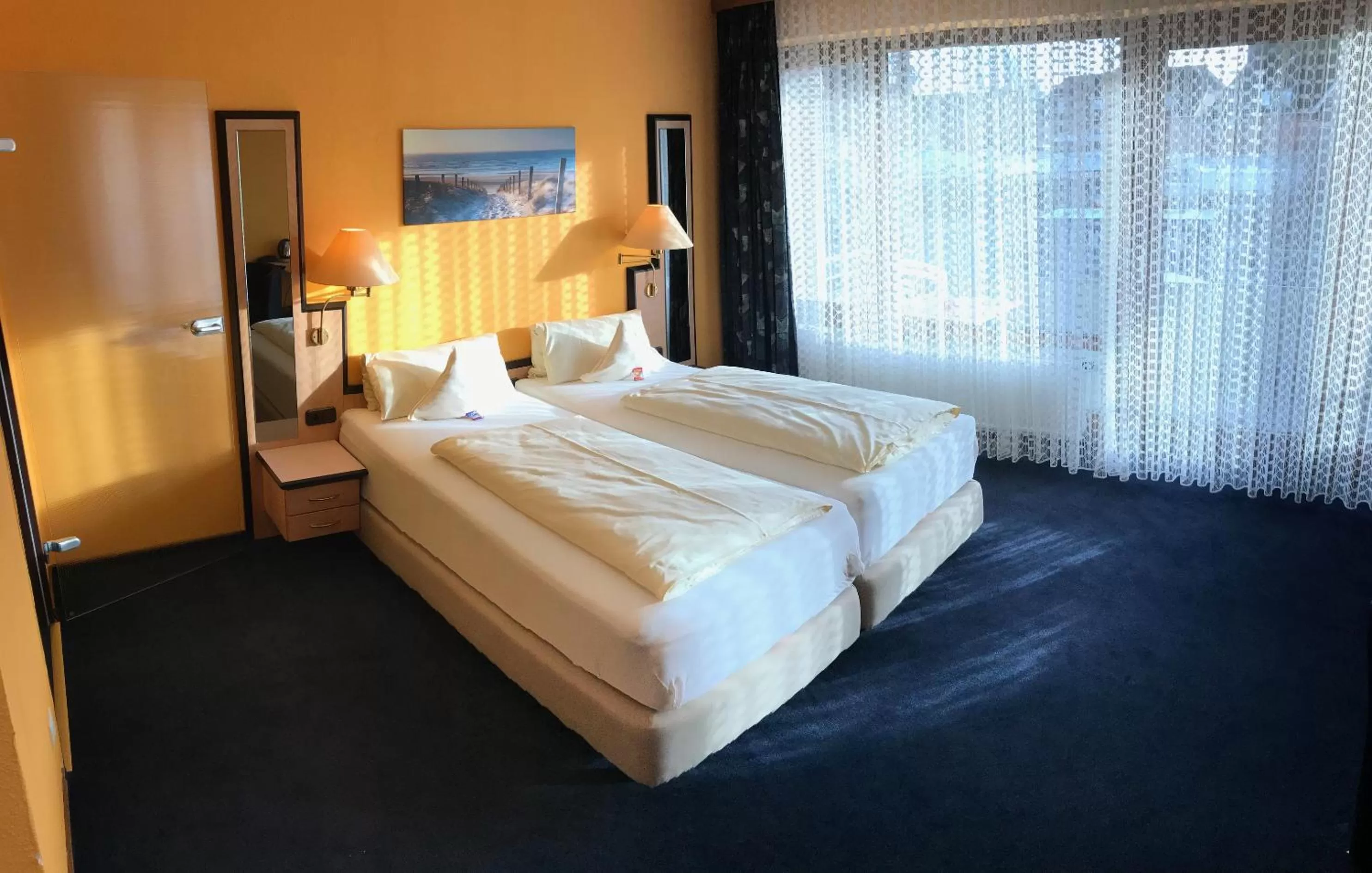 Photo of the whole room, Bed in Hotel Windspiel