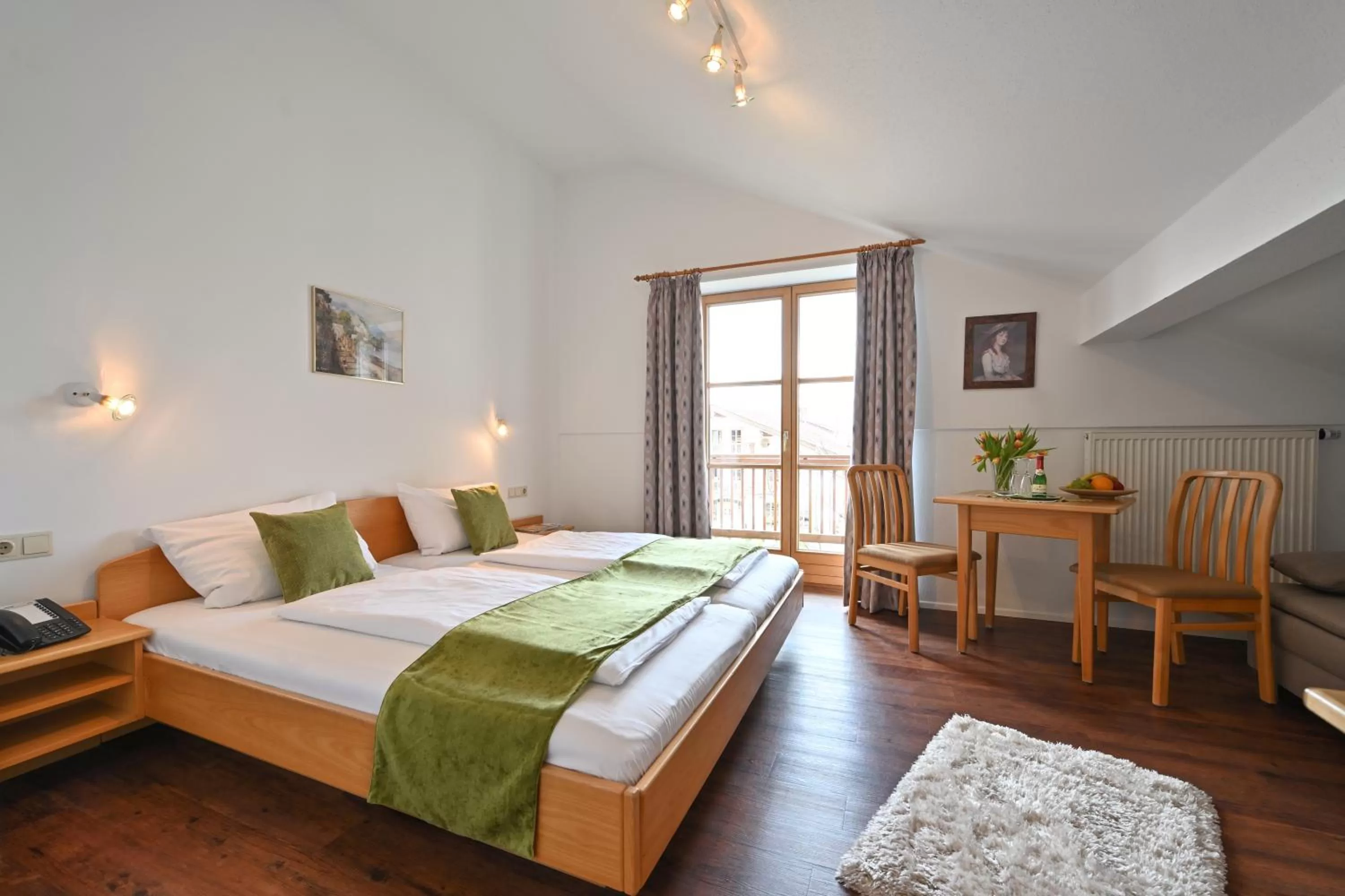 Staff, Bed in Gasthaus - Hotel Alt Fürstätt