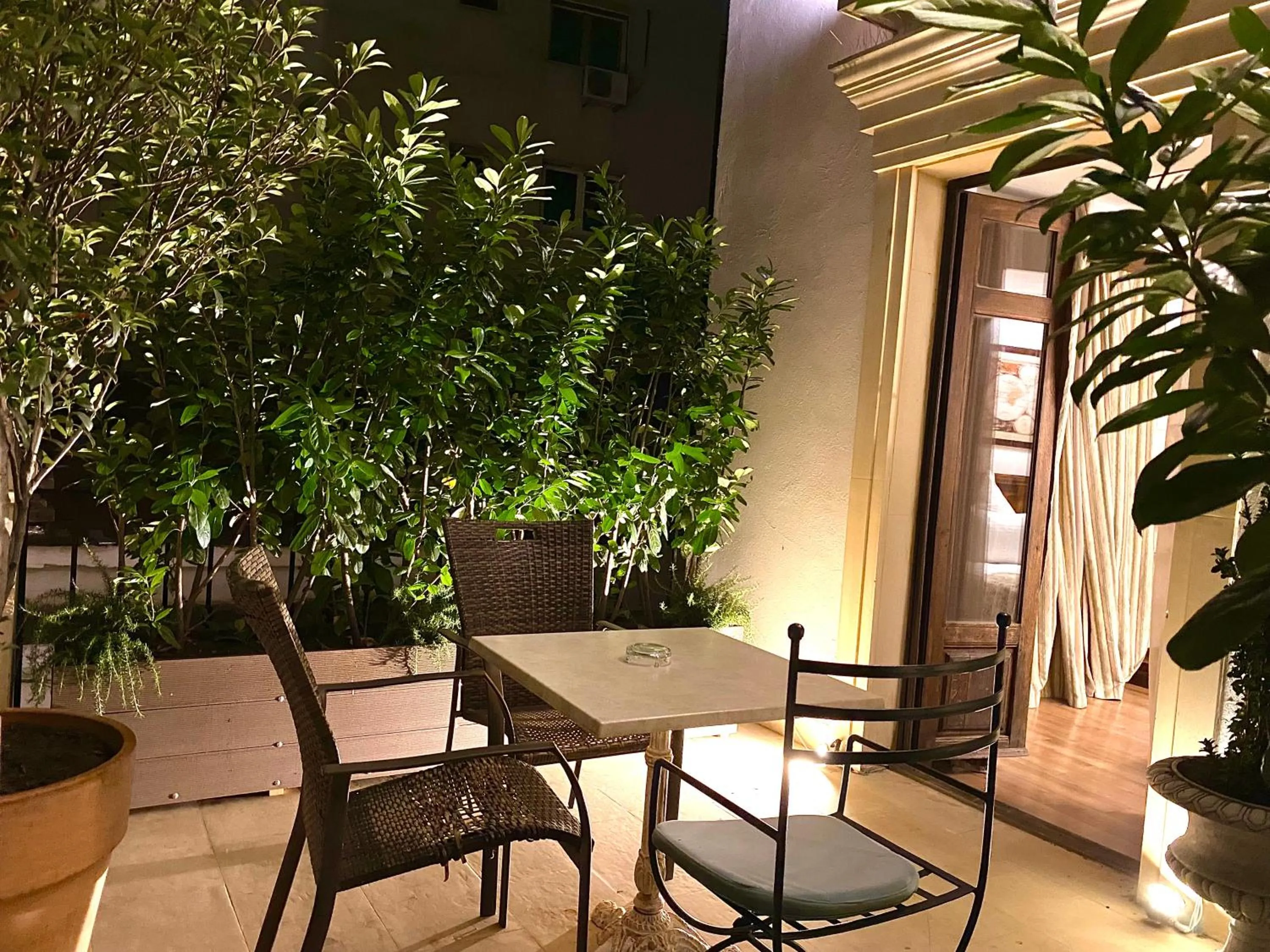 Arc de Triomphe Studios