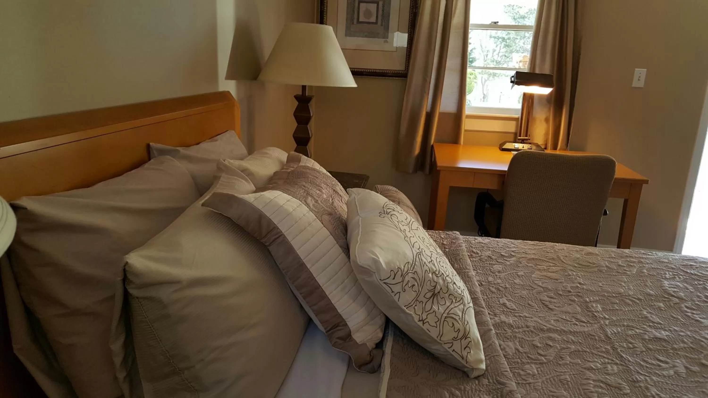 Bed in Starlight Lodge Cape Cod