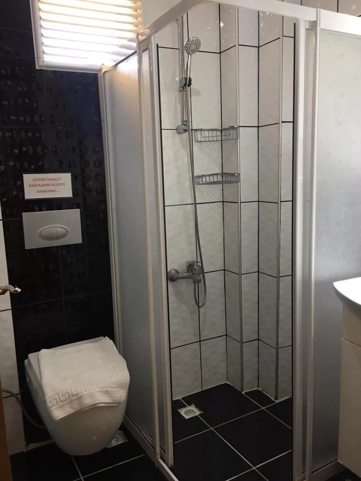 Bathroom in Sunset Apart Otel