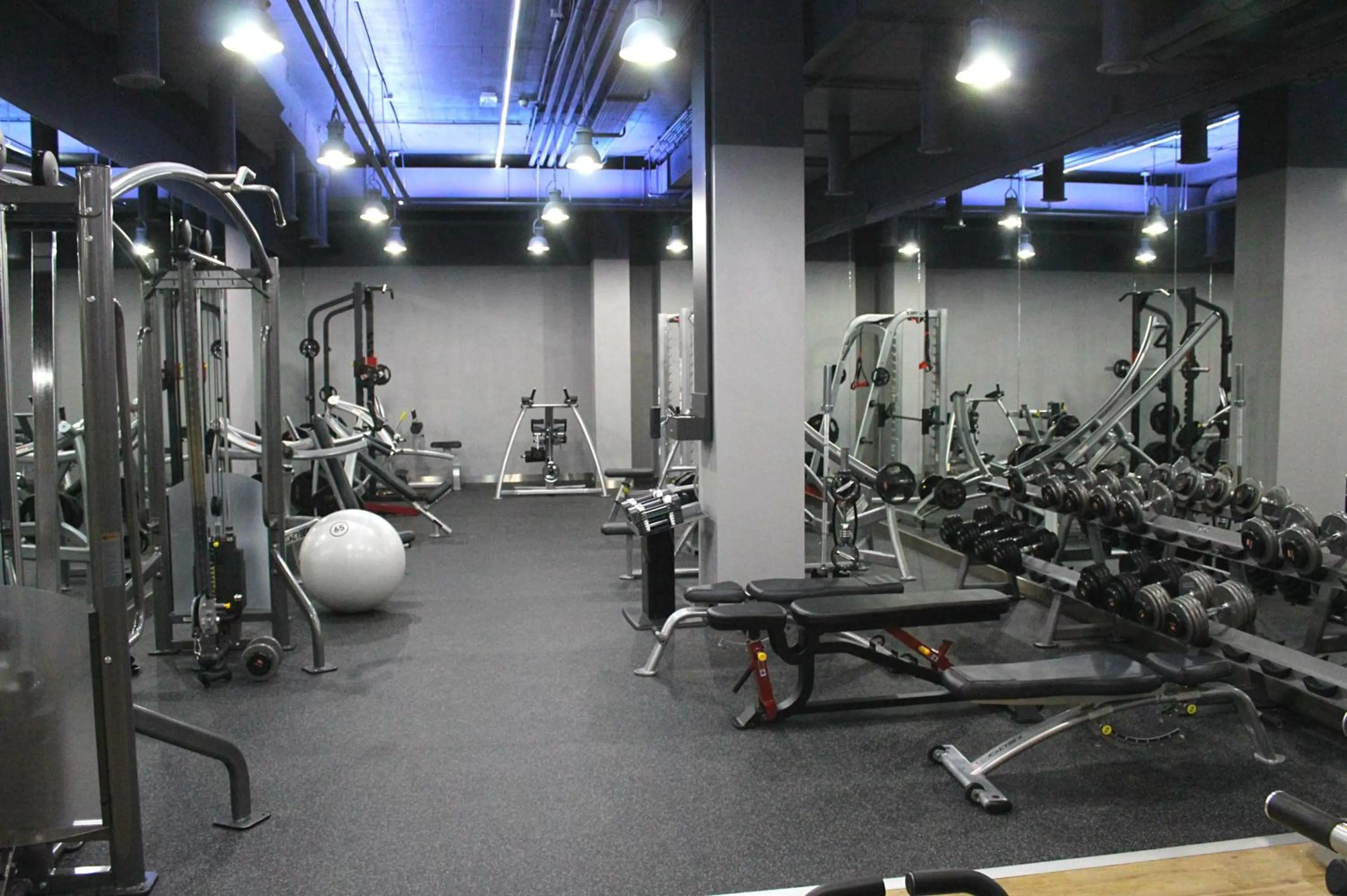 Fitness centre/facilities in Vienna House by Wyndham Andel's Prague