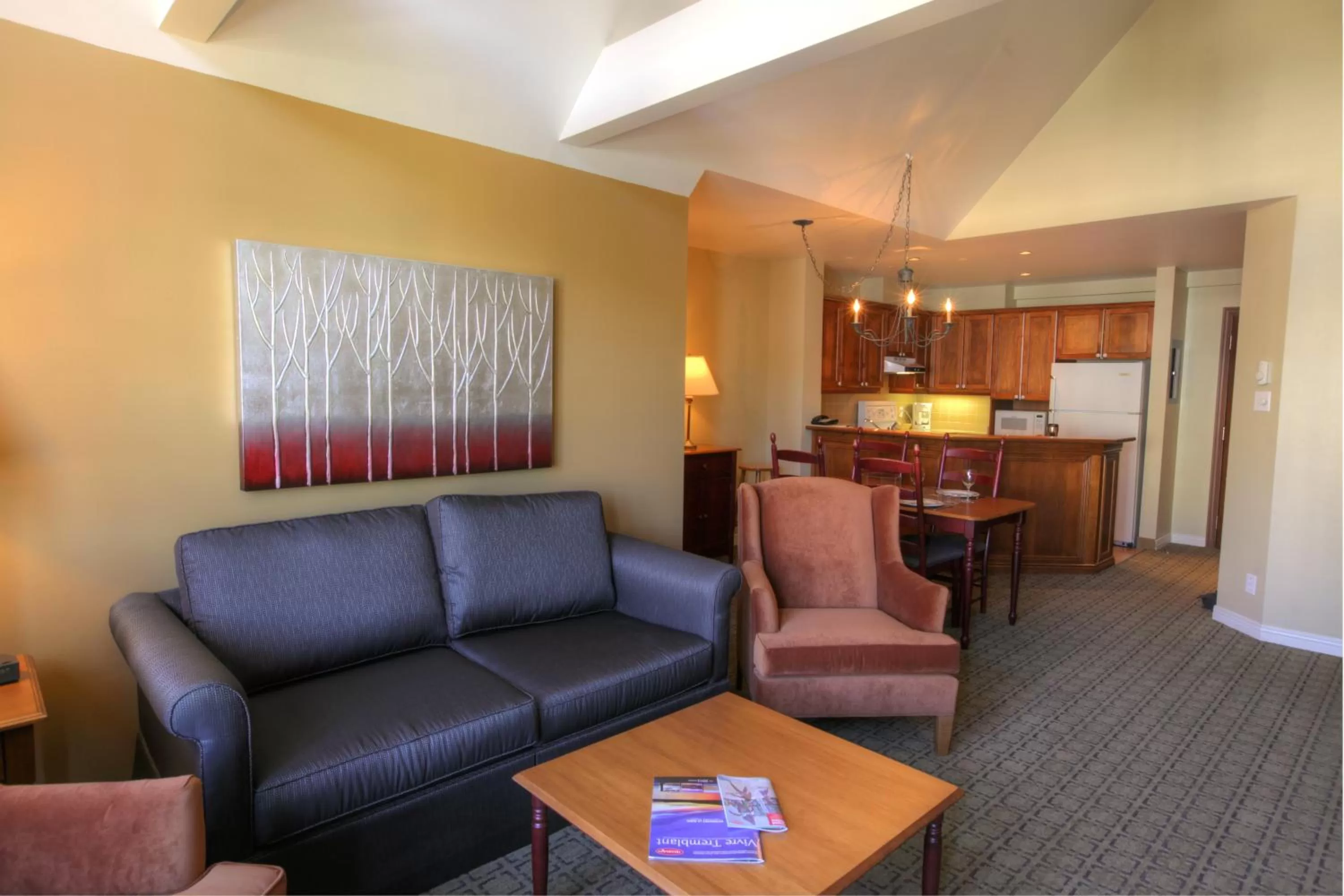 Kitchen or kitchenette, Seating Area in Place Saint Bernard Mont Tremblant