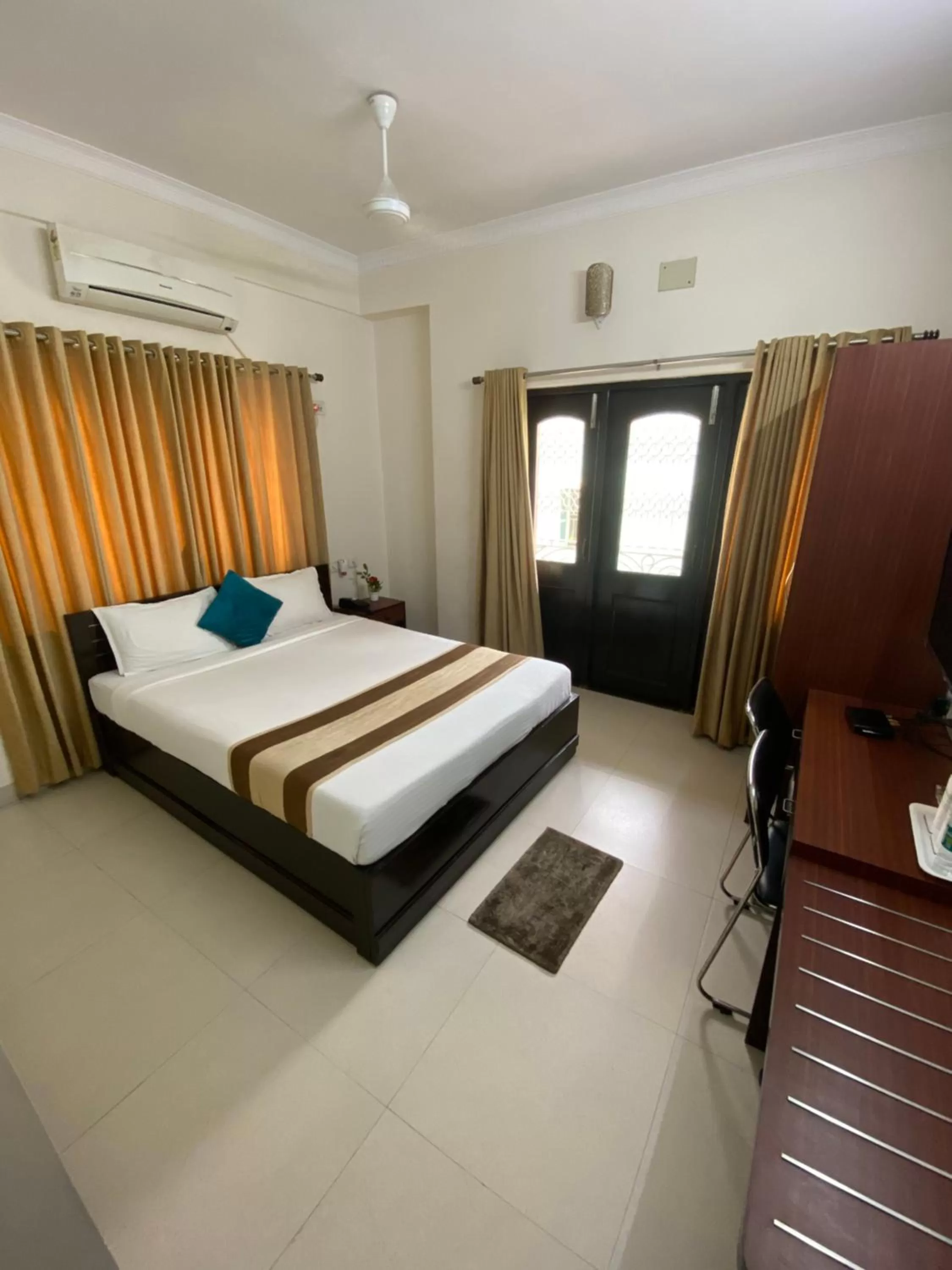 Bedroom, Bed in Krishna Kunja " A Quiet & Peaceful Stay "