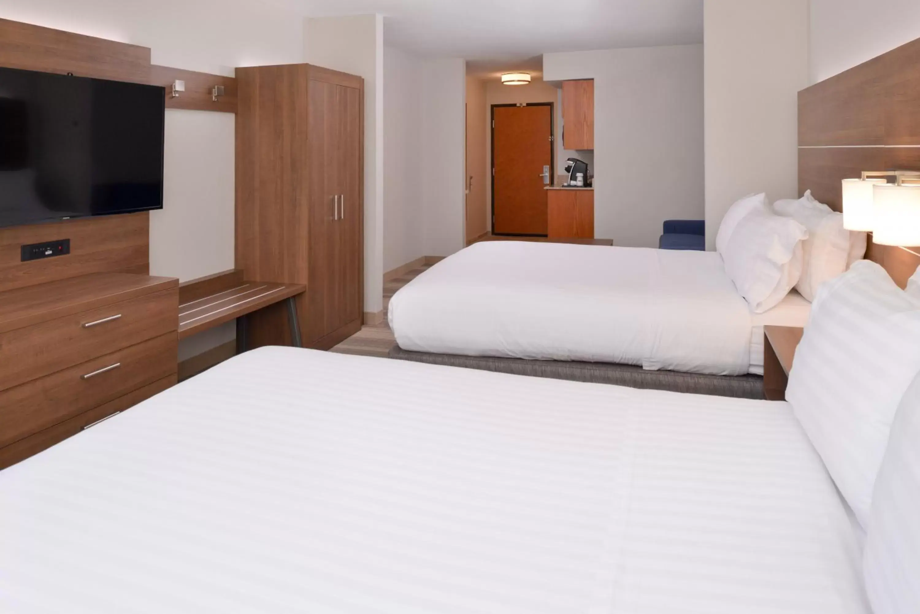 Suite with Two Beds - Non-Smoking in Holiday Inn Express Mineral Wells by IHG Suite with Two Beds - Non-Smoking in Holiday Inn Express Mineral Wells by IHG