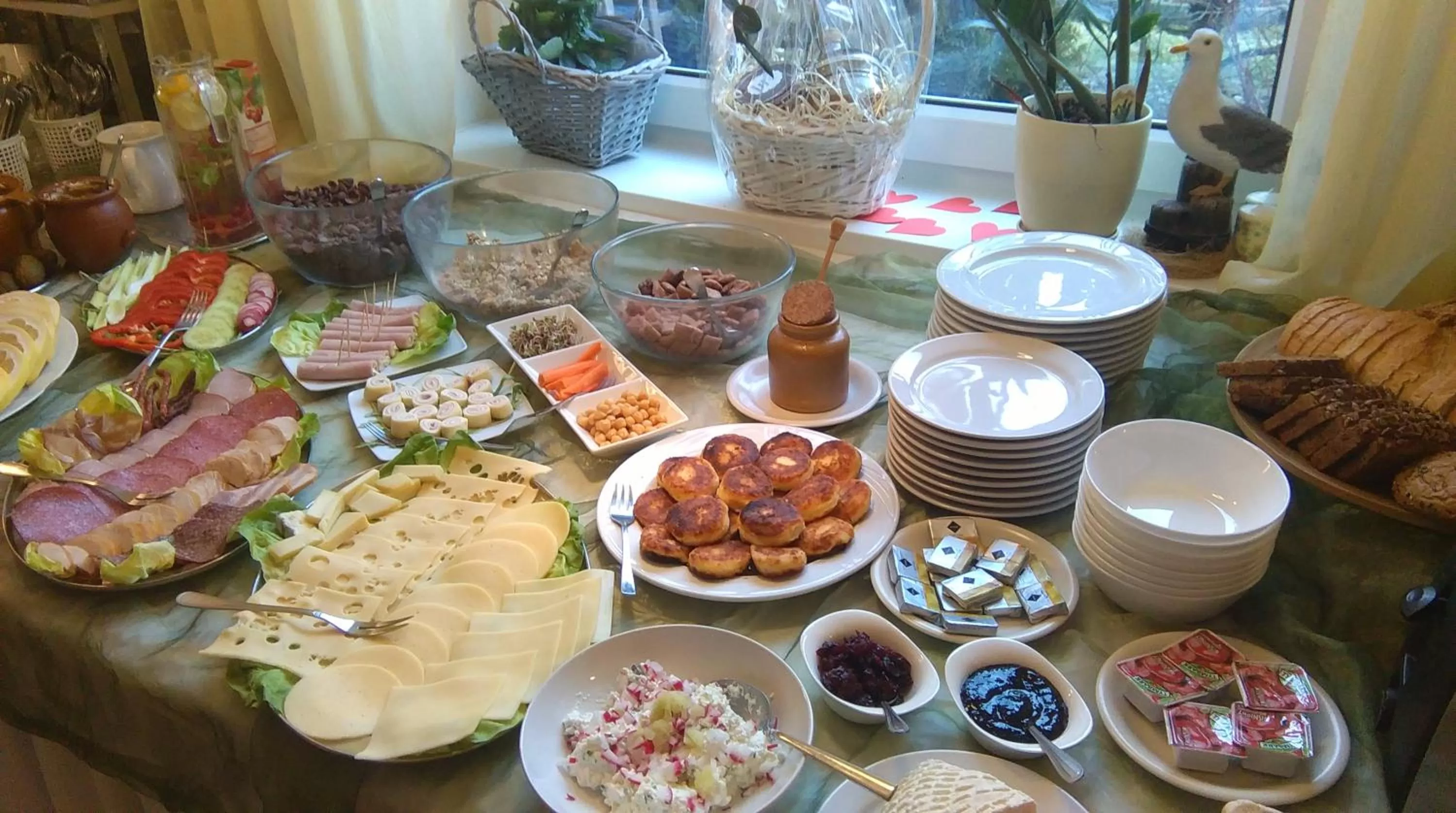 Restaurant/places to eat in Pensjonat Landrynka