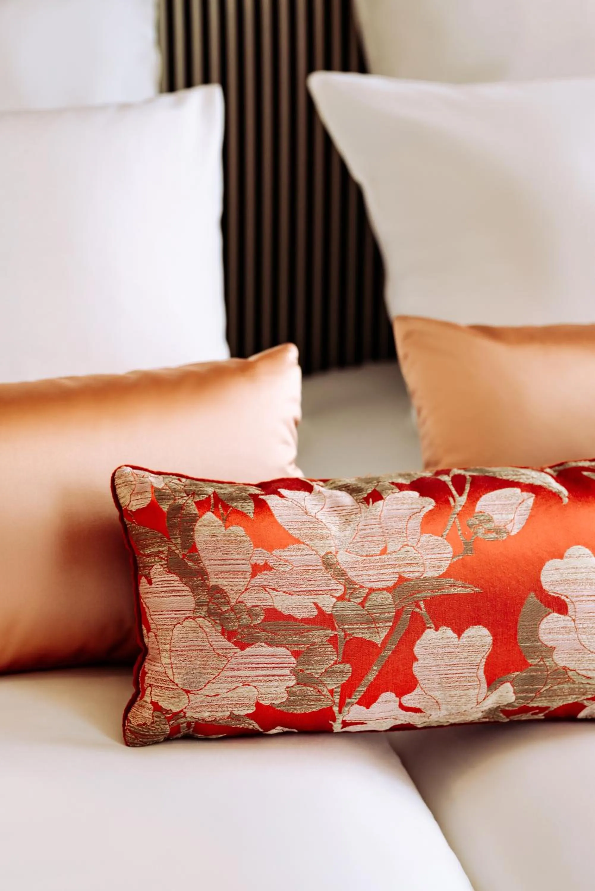 Decorative detail, Bed in Mercure Paris Gare De Lyon Opera Bastille