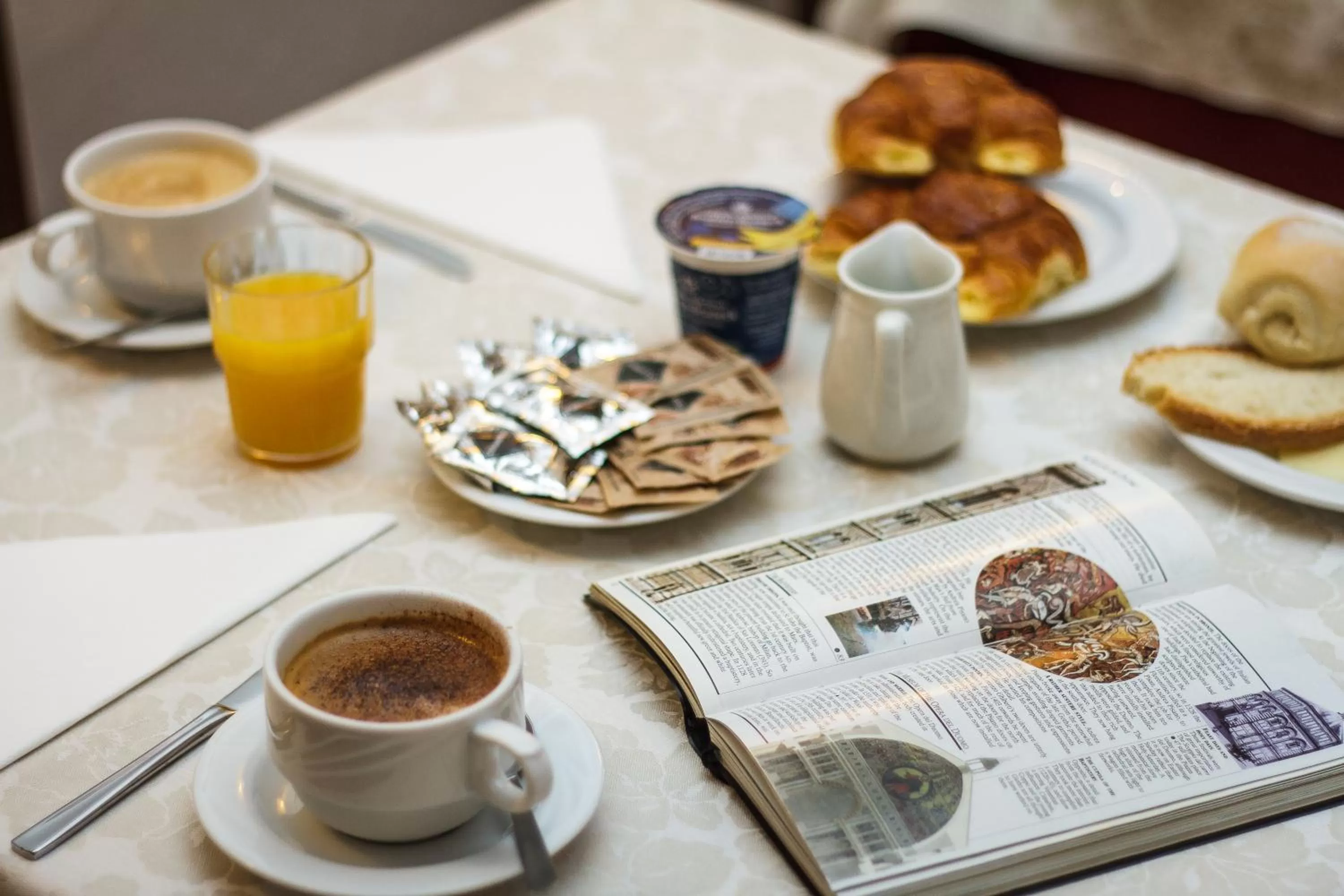 Restaurant/places to eat in Hotel Nizza