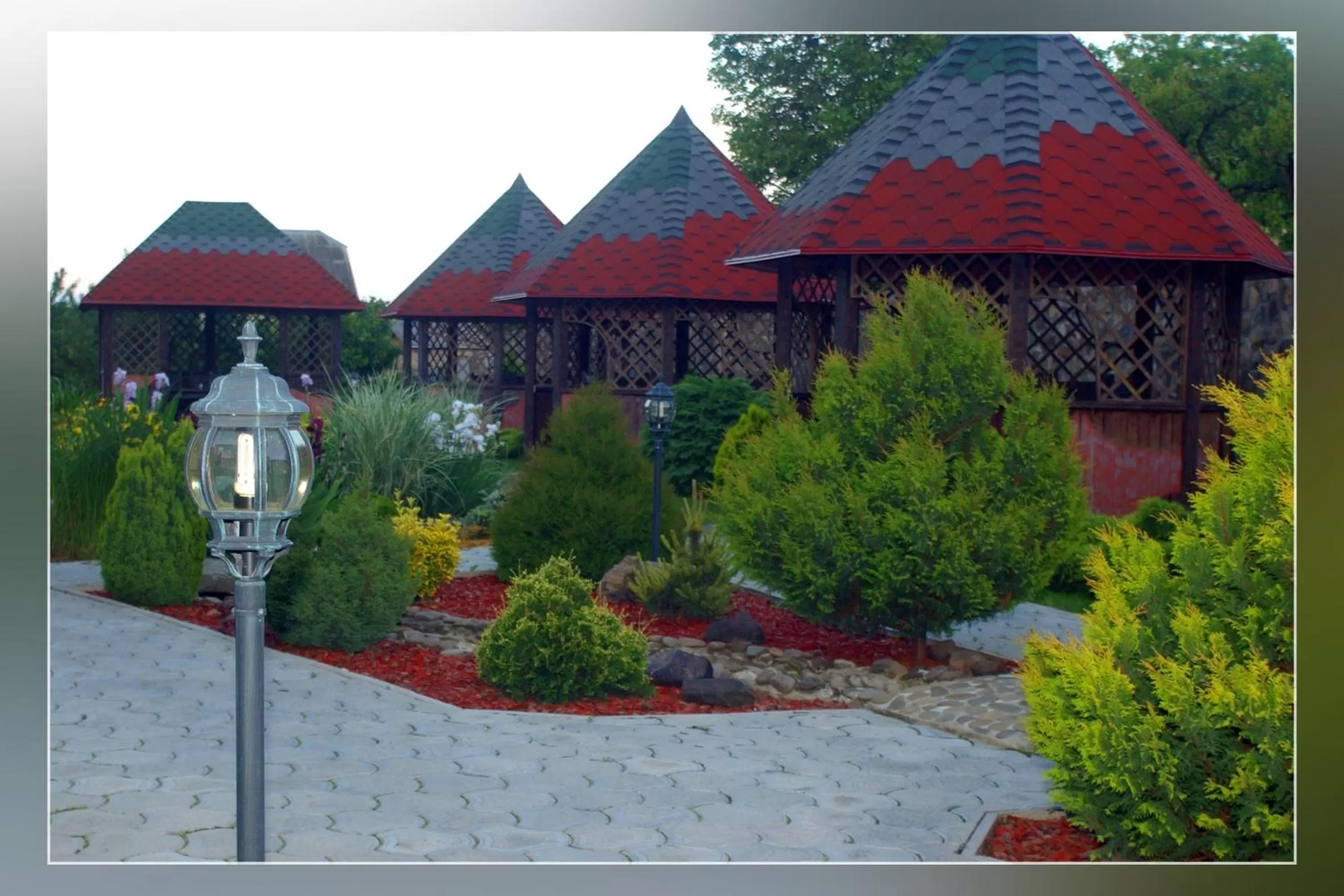 Garden view in Hotel Complex Bahus