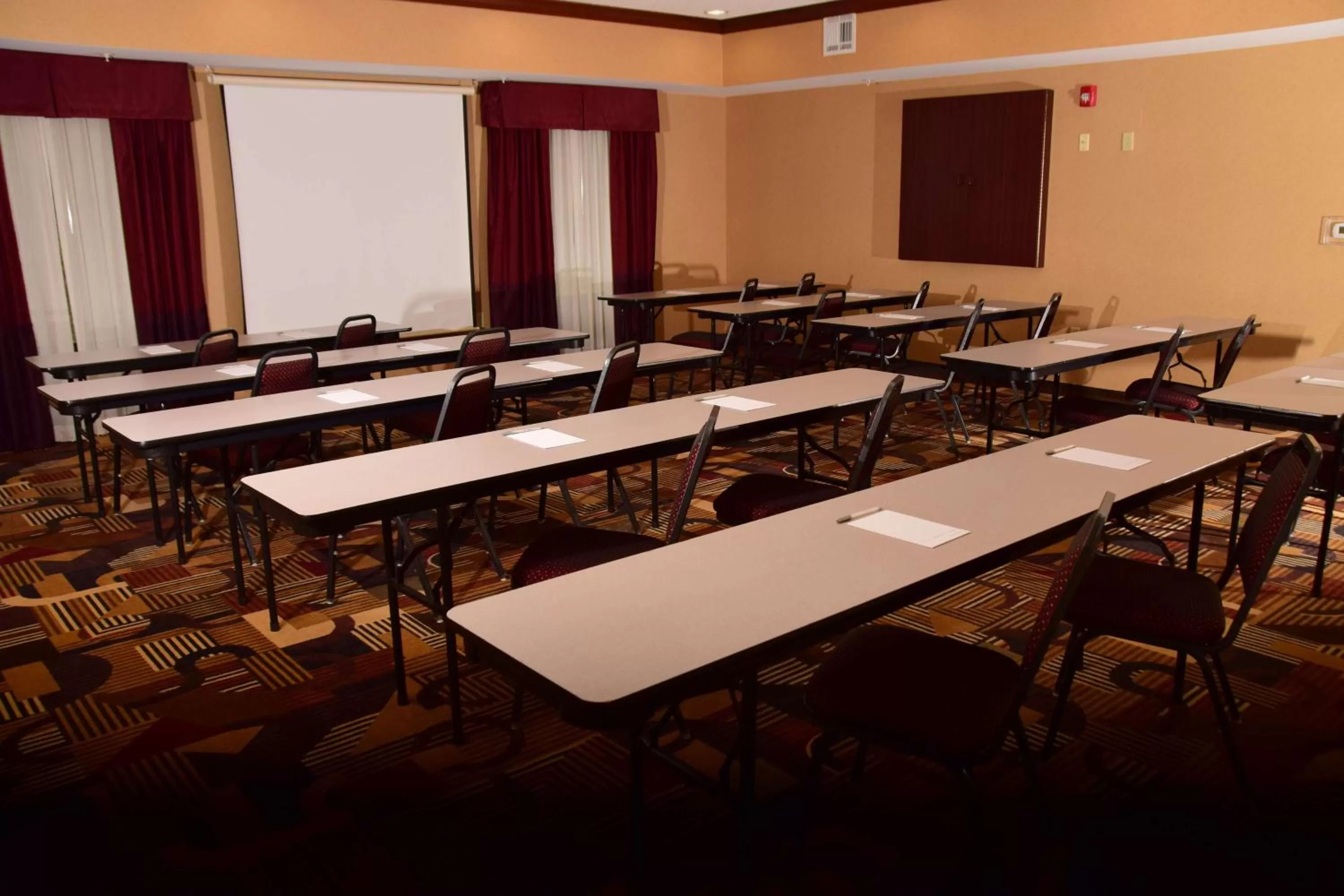 Meeting/conference room in Hampton Inn Indiana
