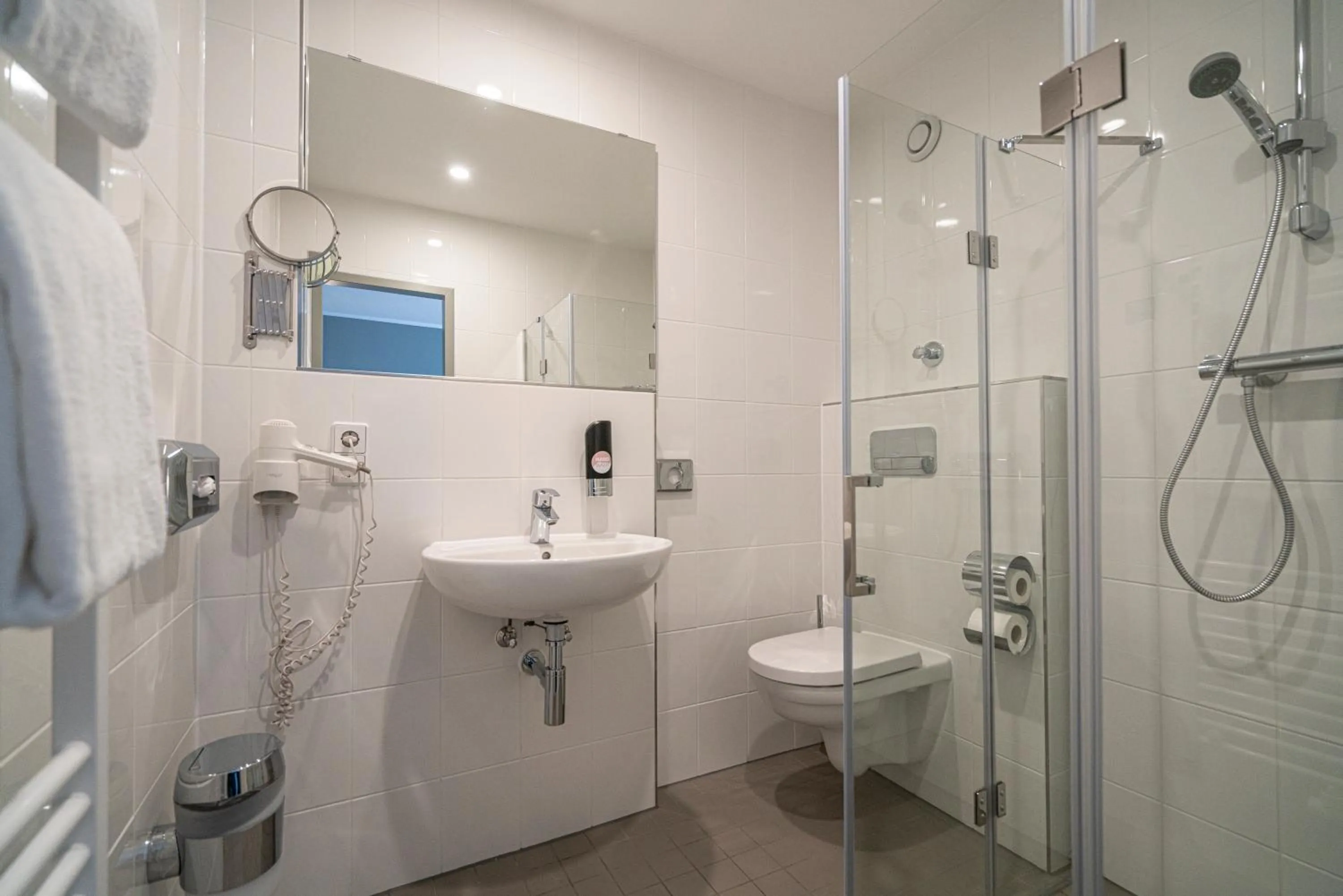 Shower in BIG MAMA Berlin