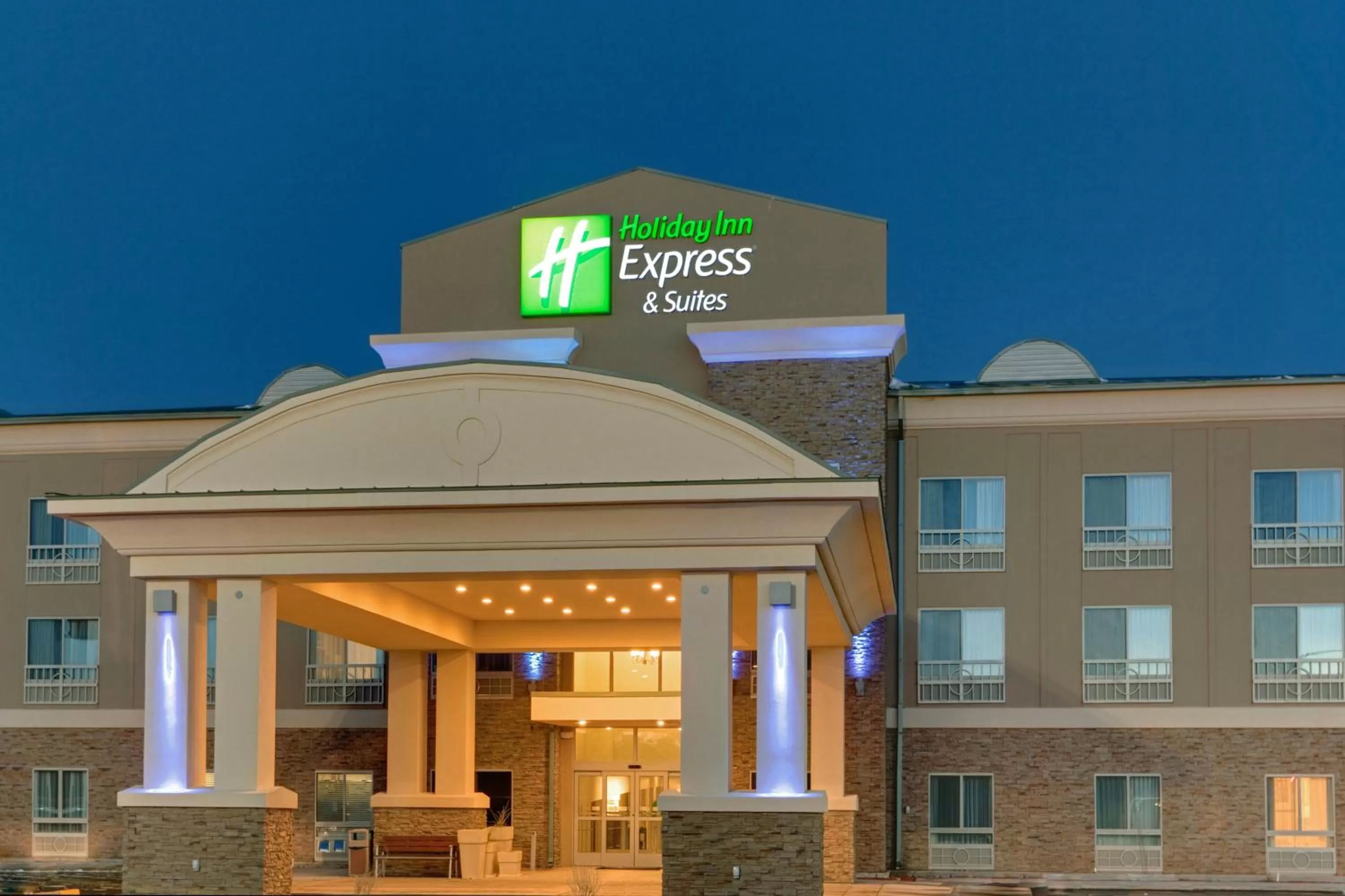 Property building in Holiday Inn Express Hotels Grants - Milan by IHG