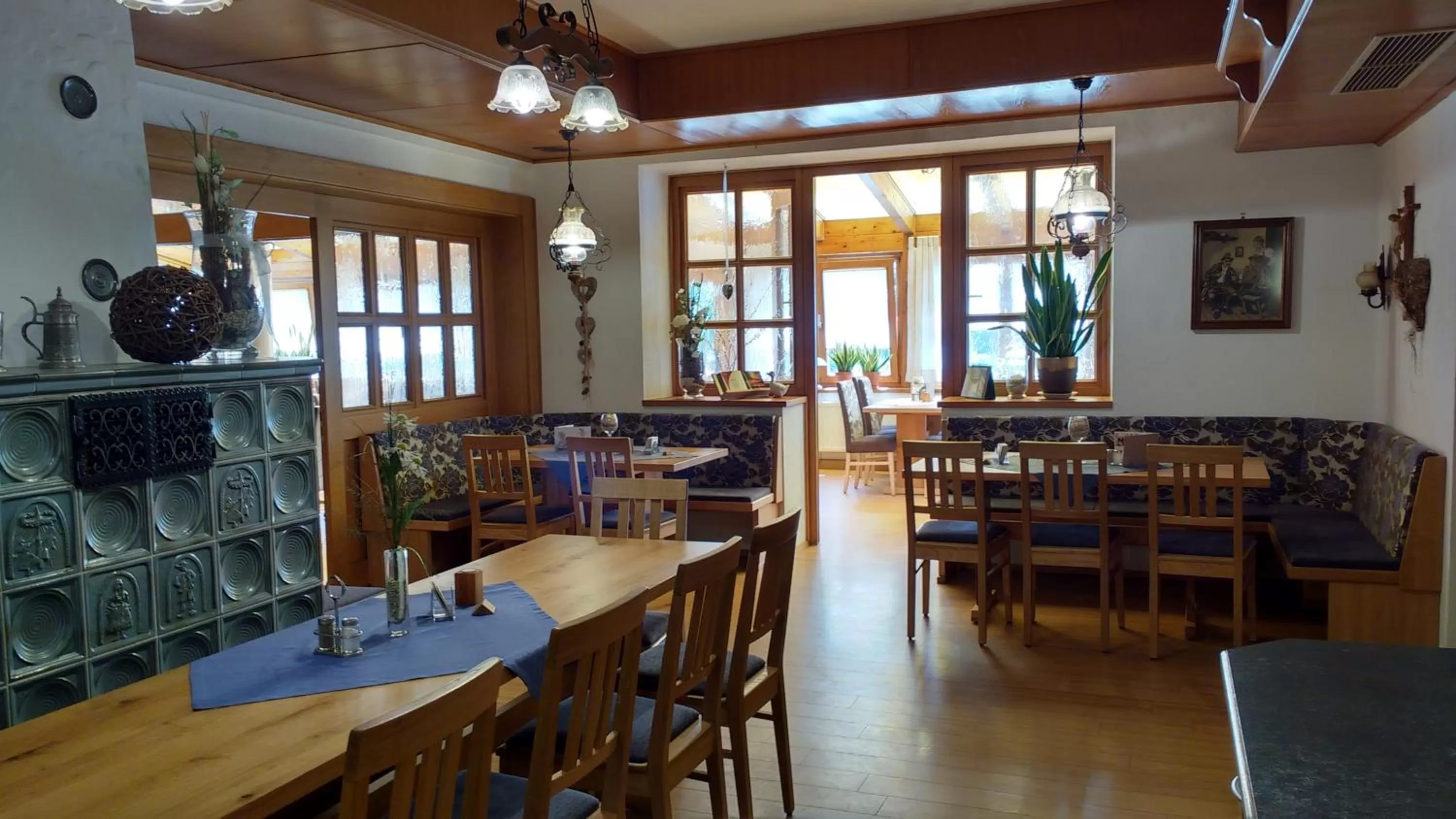 Restaurant/Places to Eat in Hotel - Gasthof Erber
