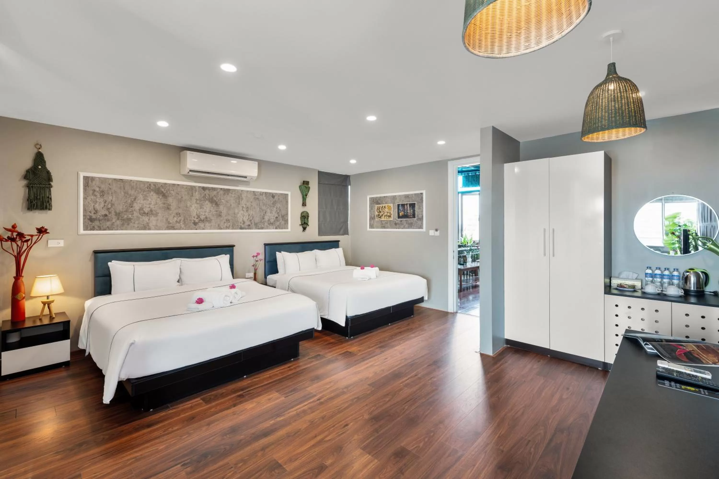 wardrobe, Bed in Golden Sun Hotel