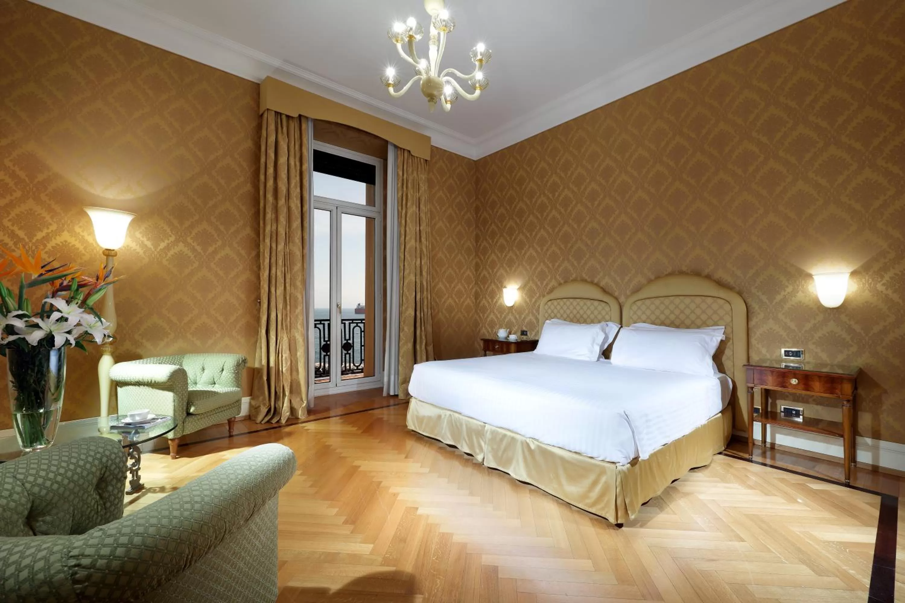 Deluxe Double Room with Sea View in Eurostars Hotel Excelsior