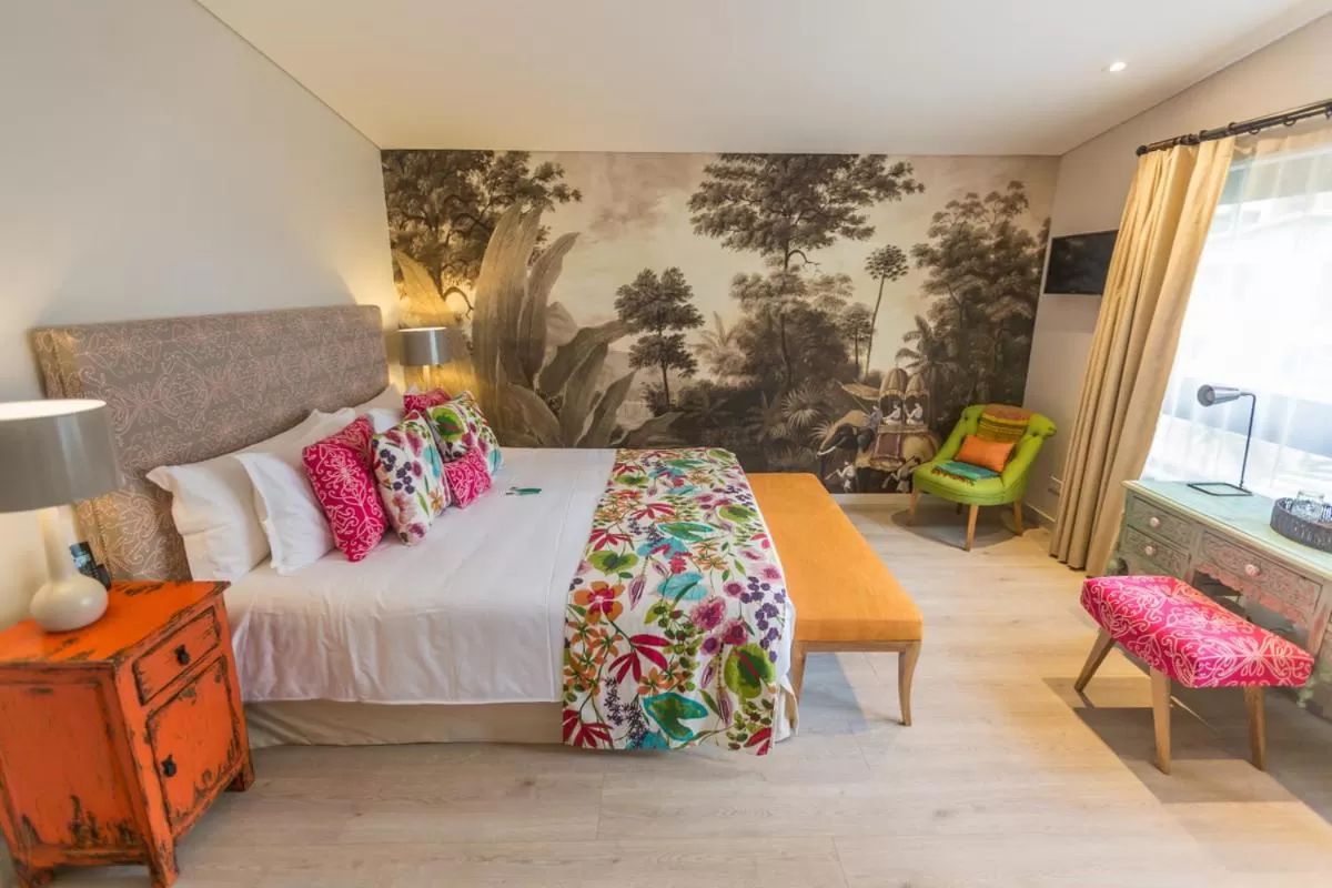 Photo of the whole room in Patio del Mundo