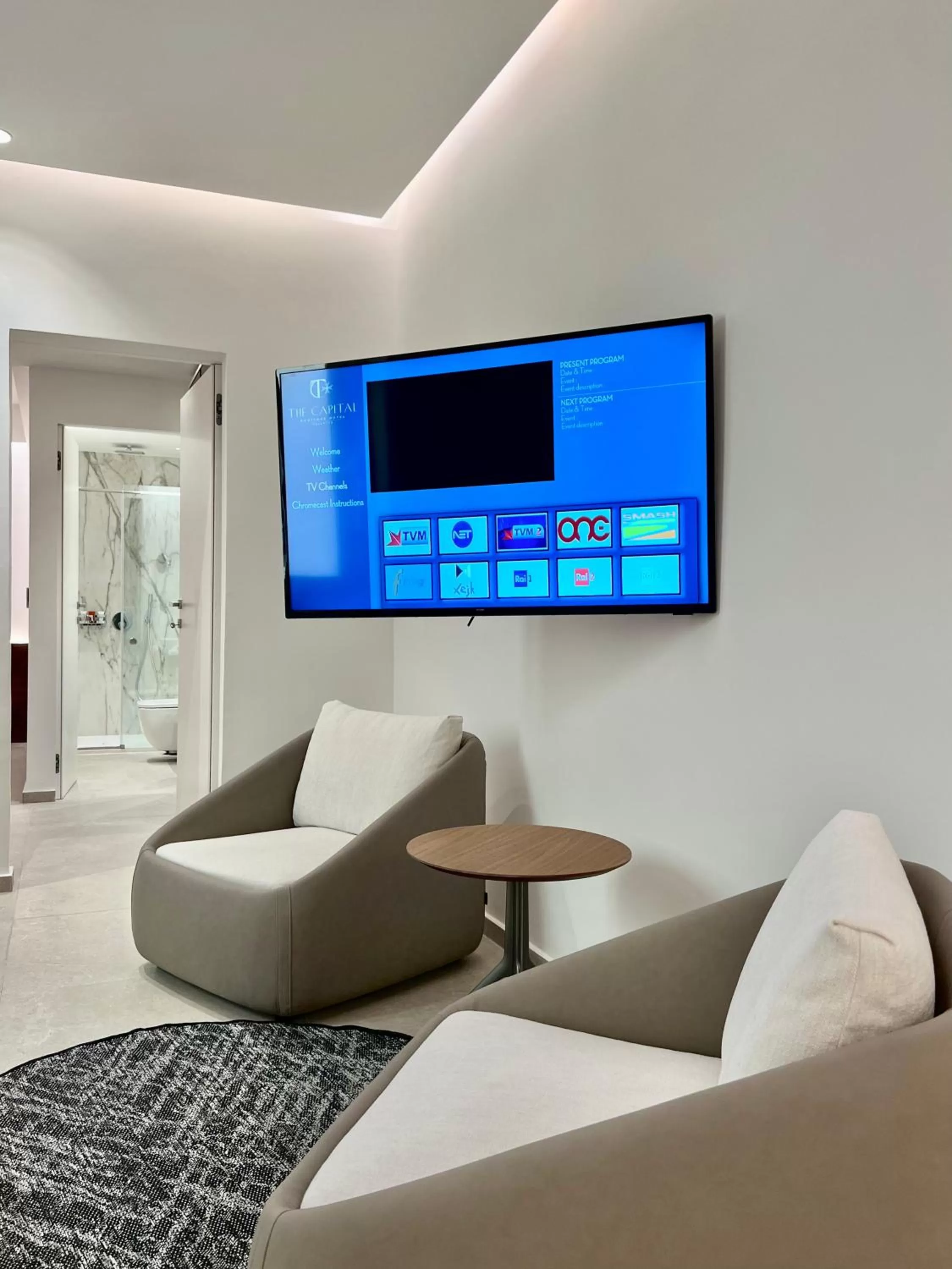 TV and multimedia in The Capital Boutique Hotel