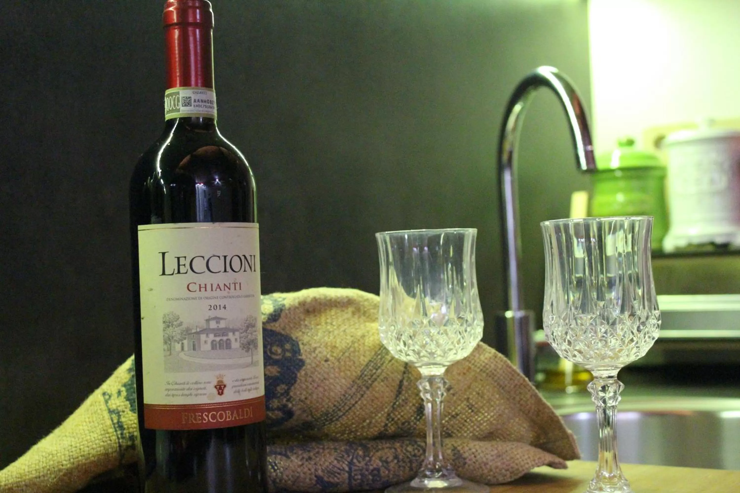 Kitchen or kitchenette in Casa Tosca Home Retreat