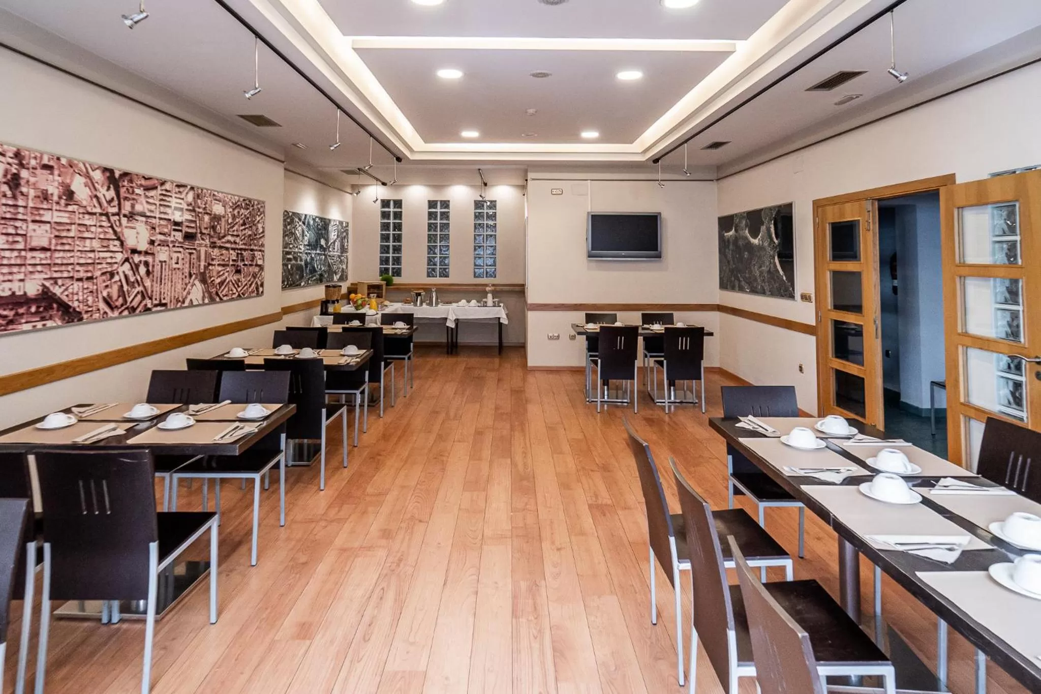 Buffet breakfast in Hotel Silva