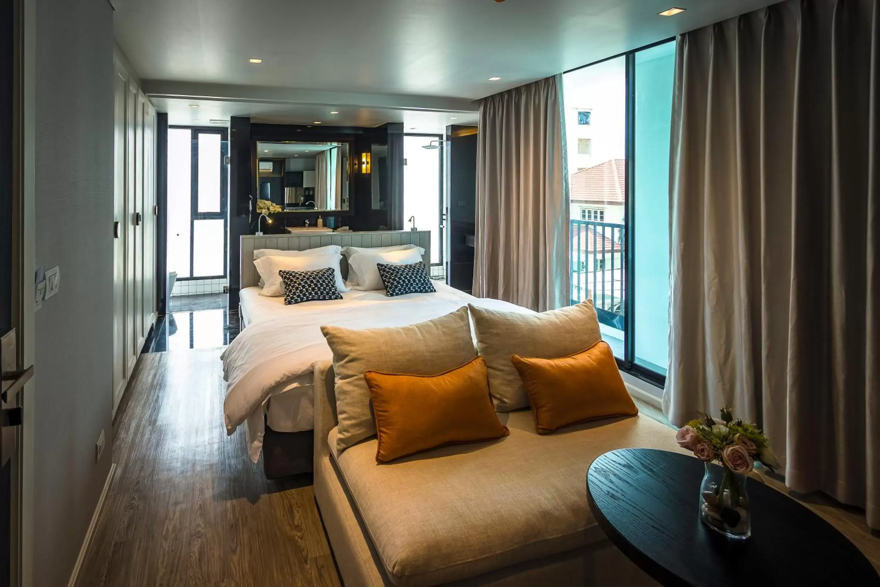 Deluxe Double Room in Apartelle Jatujak Hotel Deluxe Double Room in Apartelle Jatujak Hotel