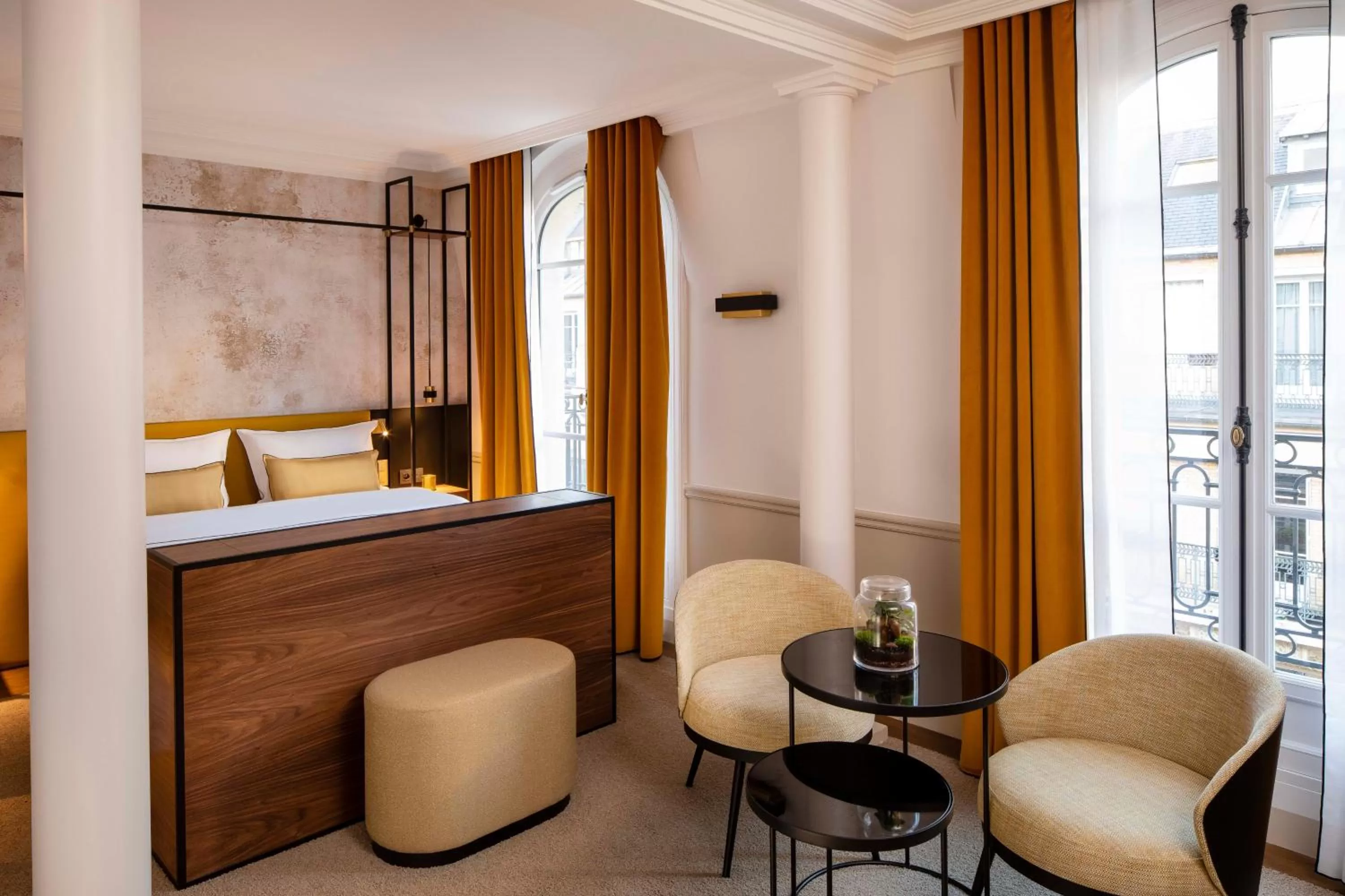 Living room in Victoria Palace Hotel